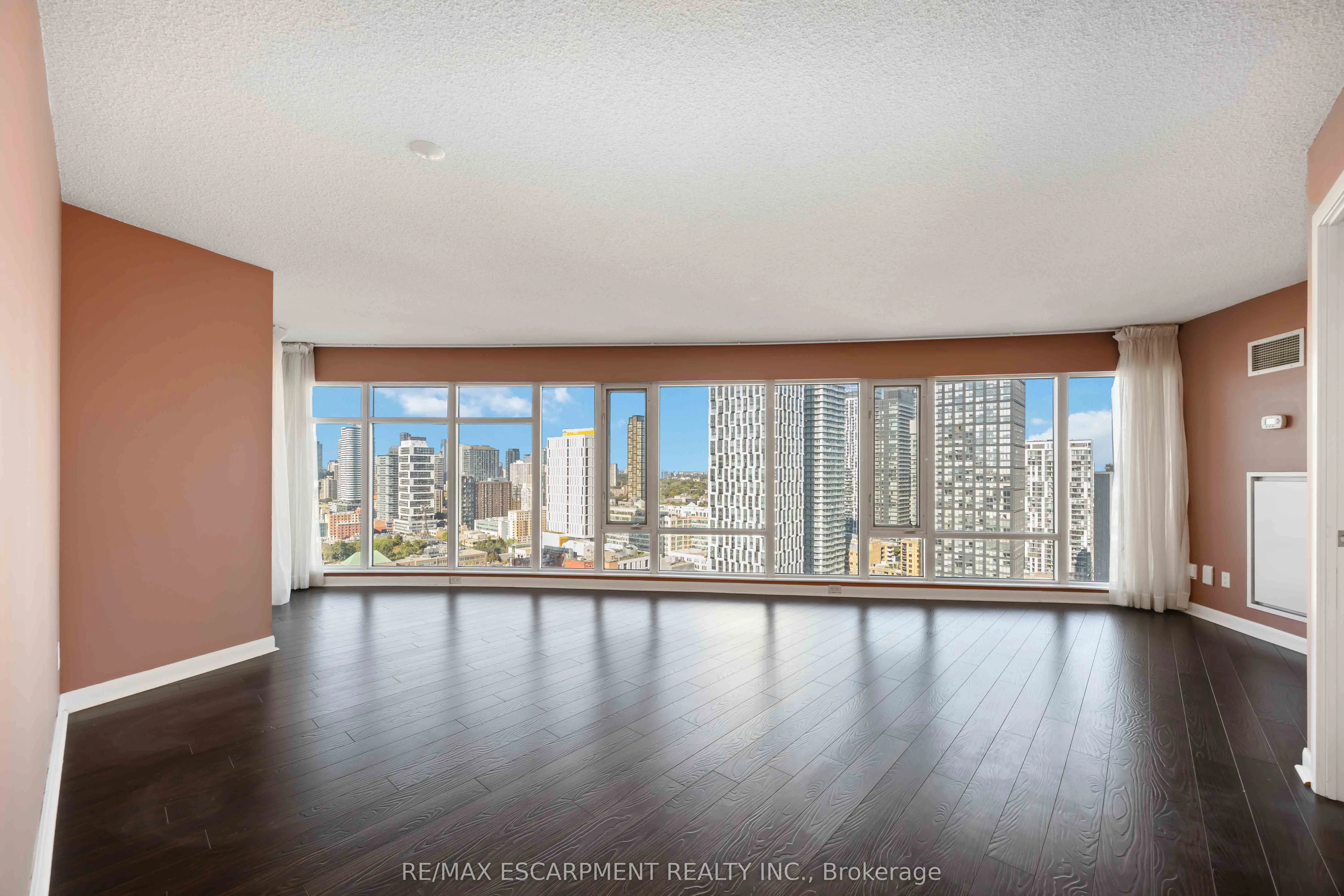 210 Victoria Street, #2901