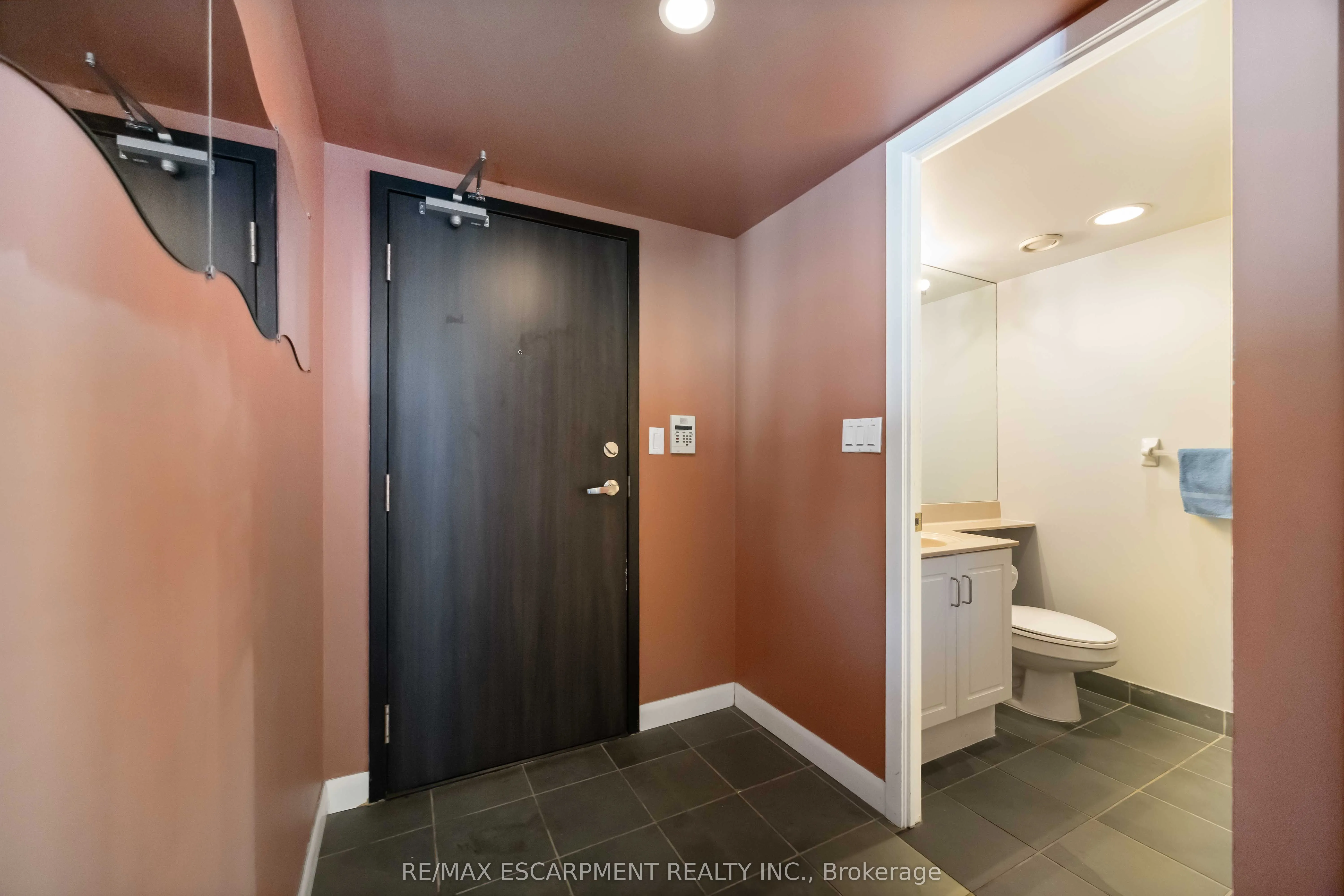 210 Victoria Street, #2901