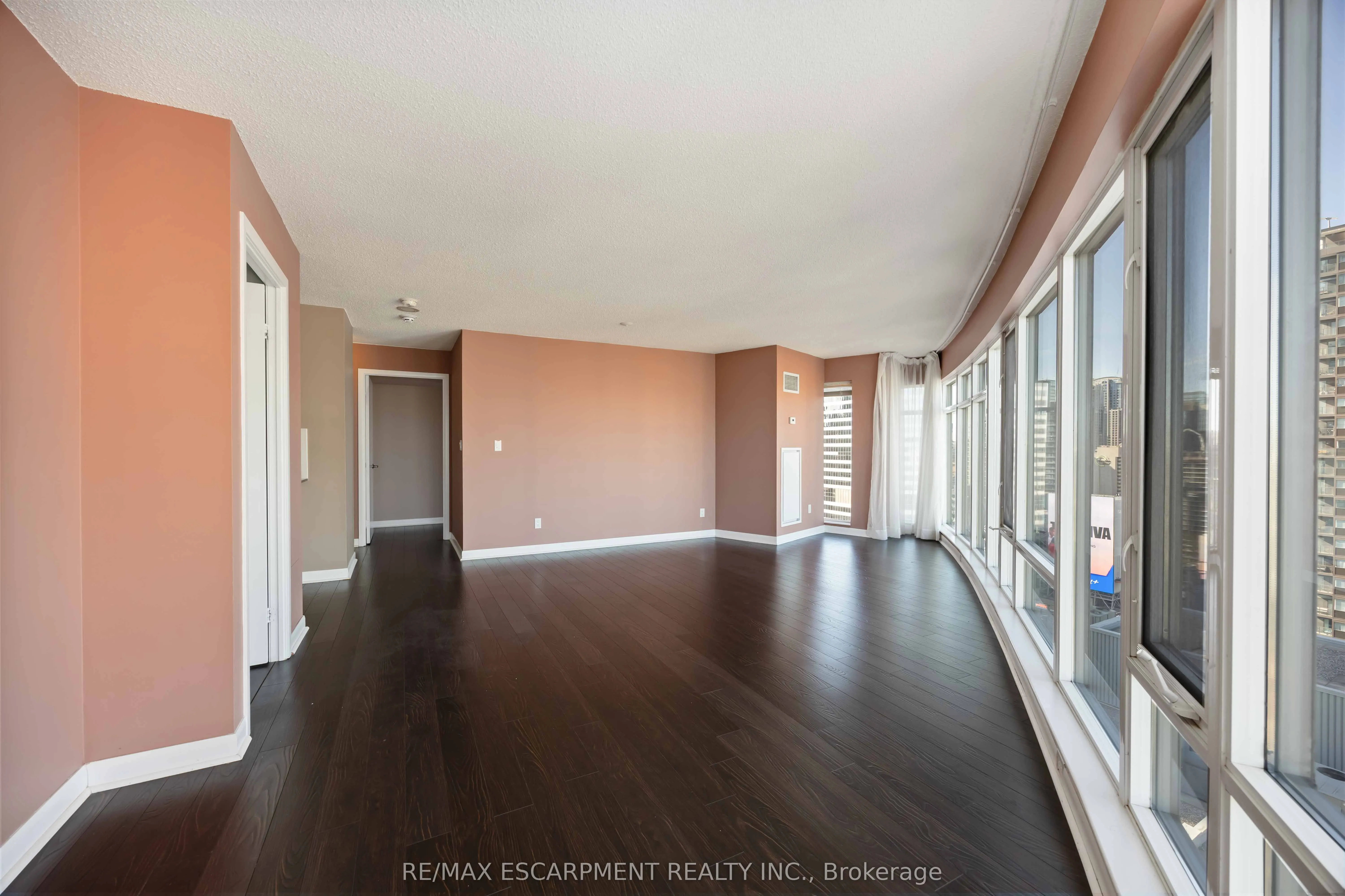 210 Victoria Street, #2901