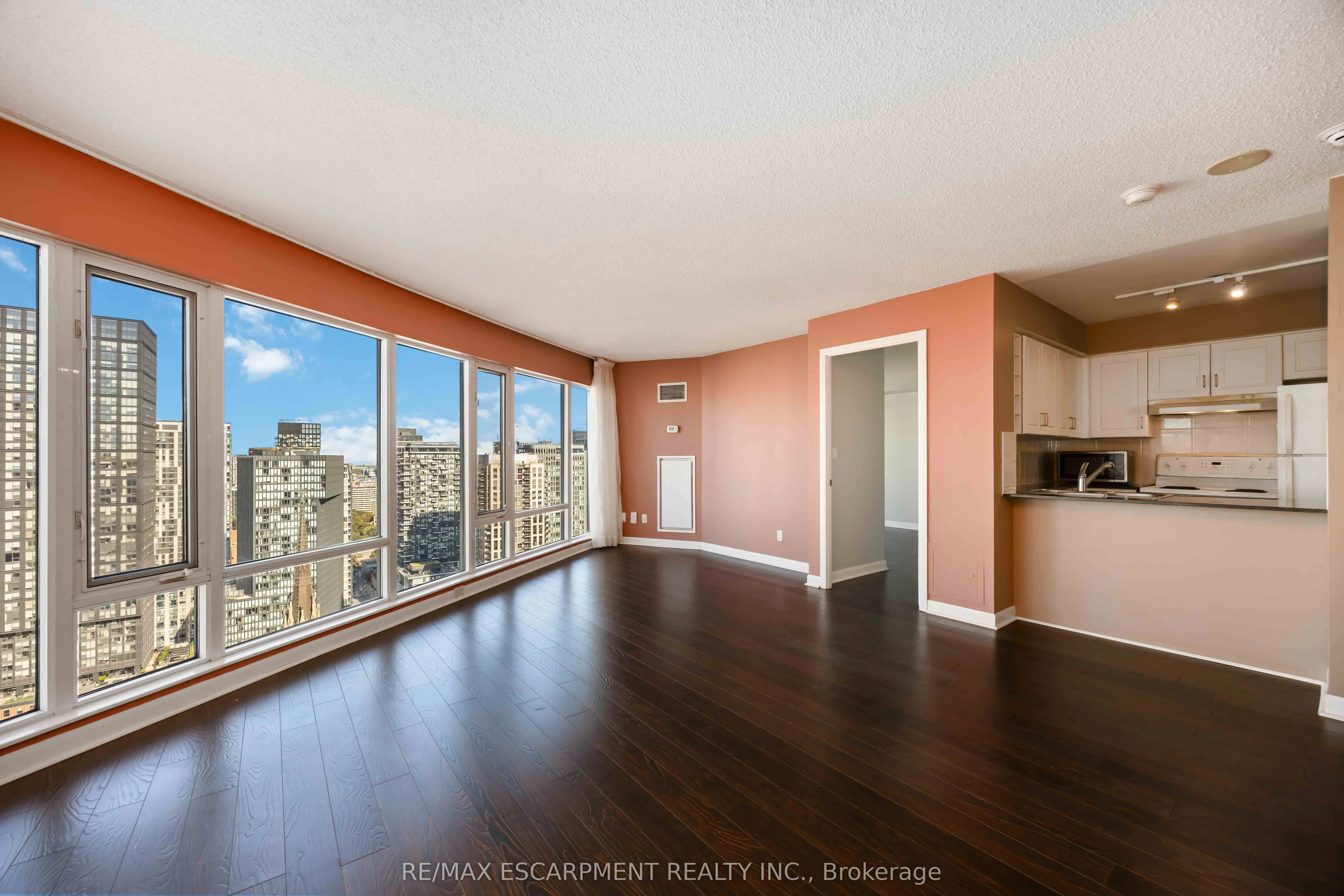 210 Victoria Street, #2901