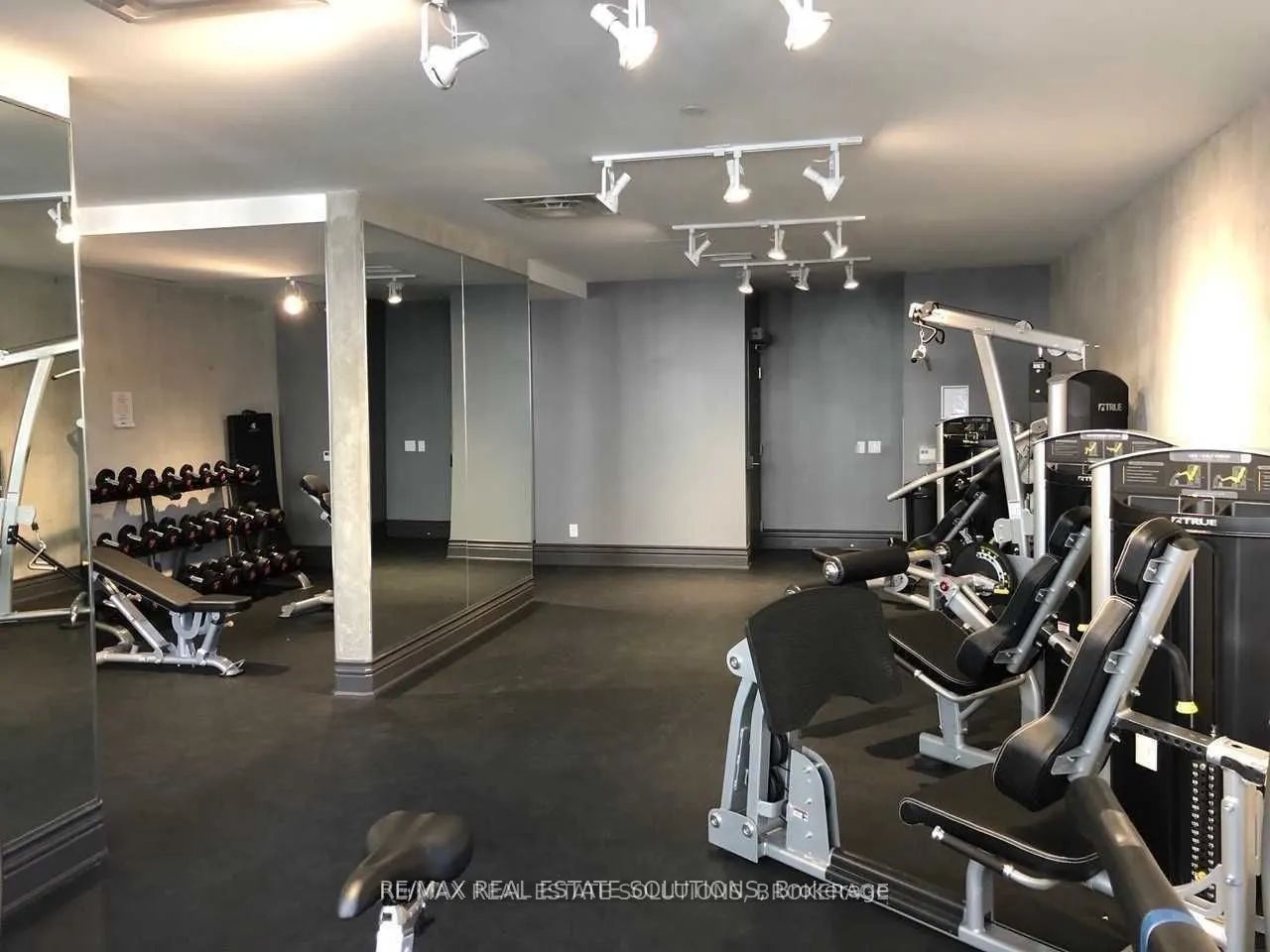 608 Richmond Street W, #210