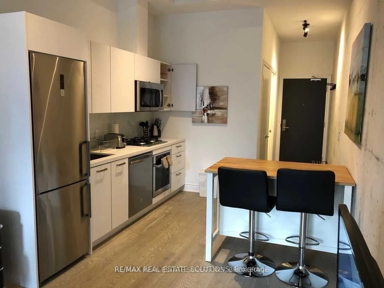 608 Richmond Street W, #210