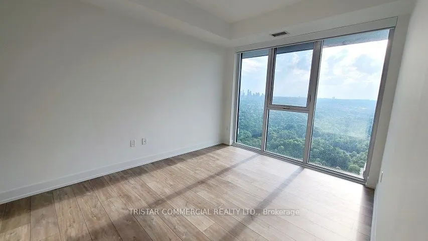 30 Inn on the Park Drive, #3910