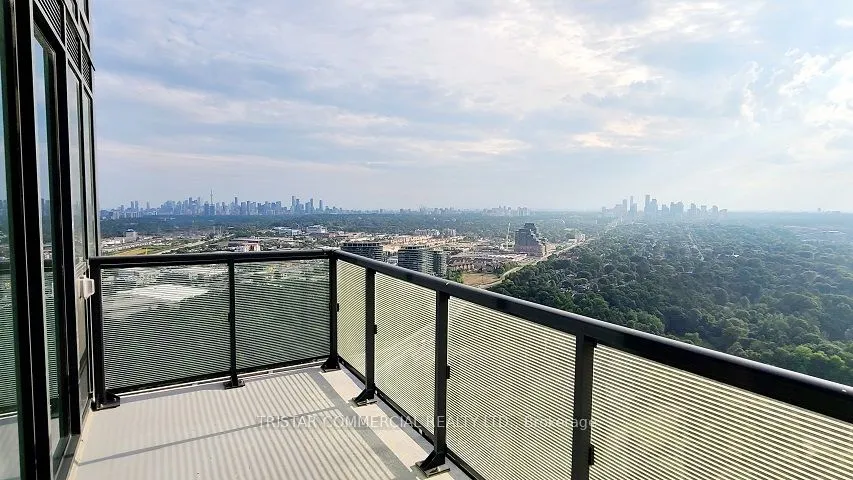 30 Inn on the Park Drive, #3910