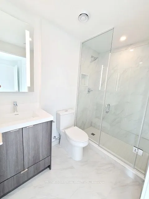 30 Inn on the Park Drive, #3910