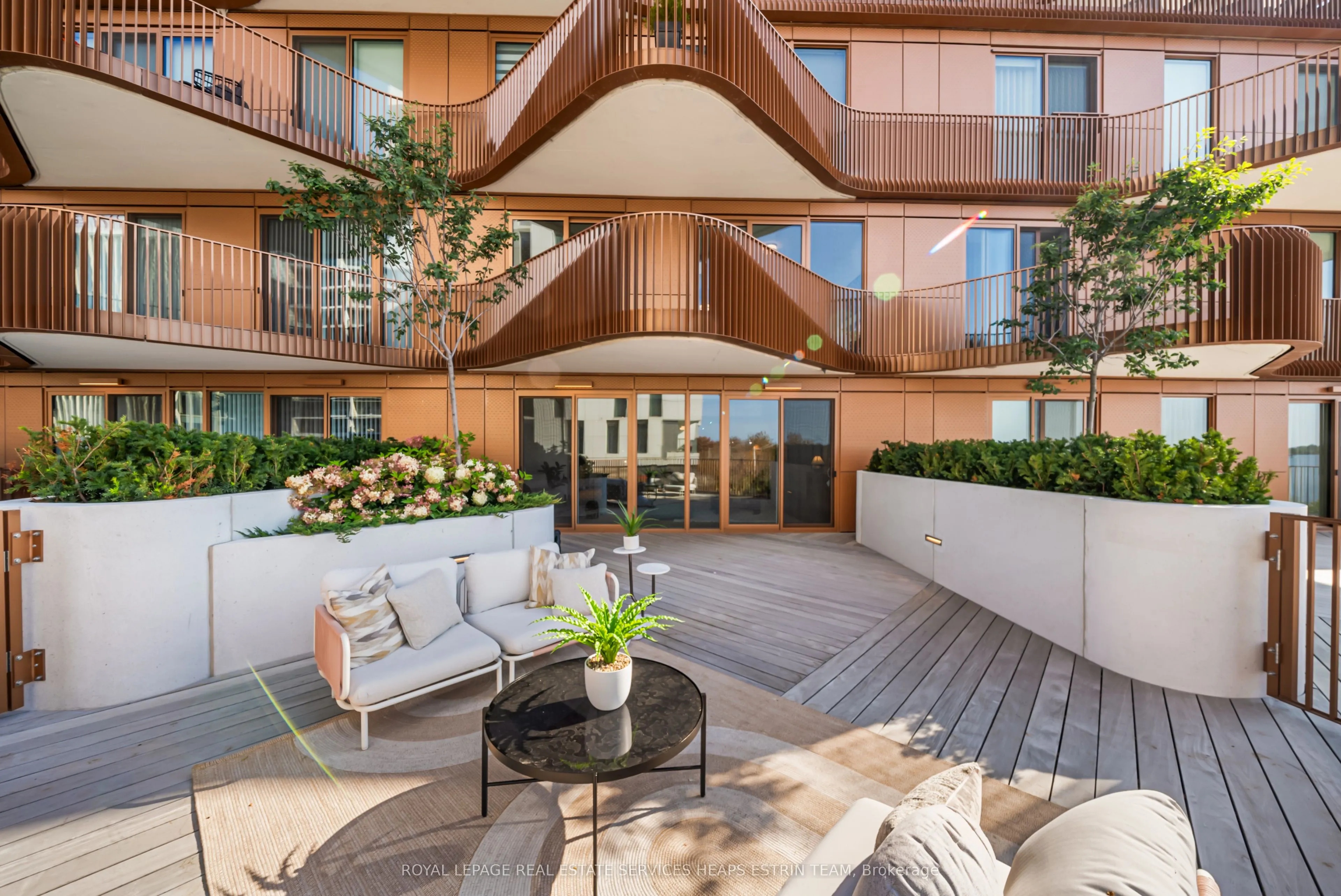 155 Merchants' Wharf, #213
