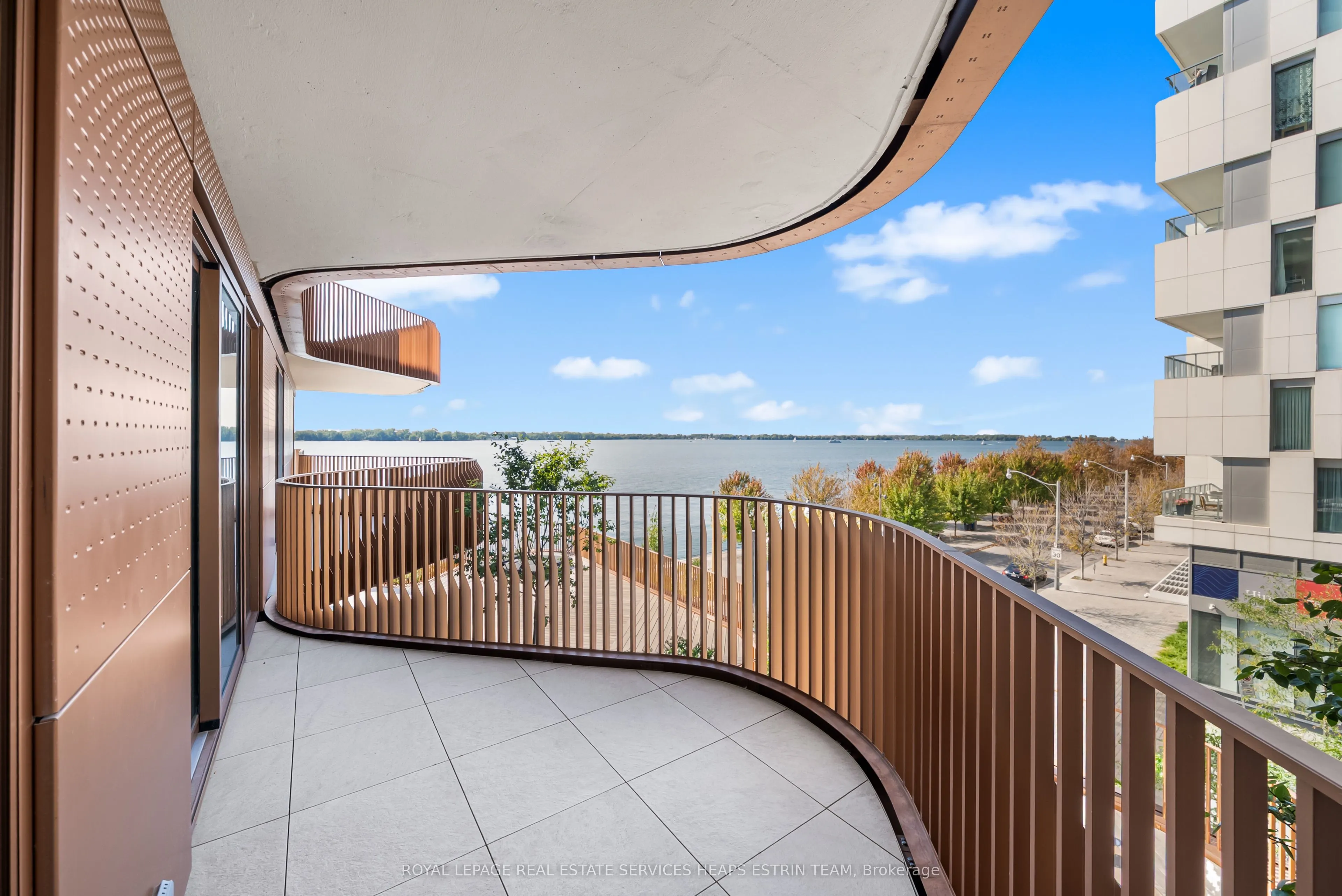 155 Merchants' Wharf, #213