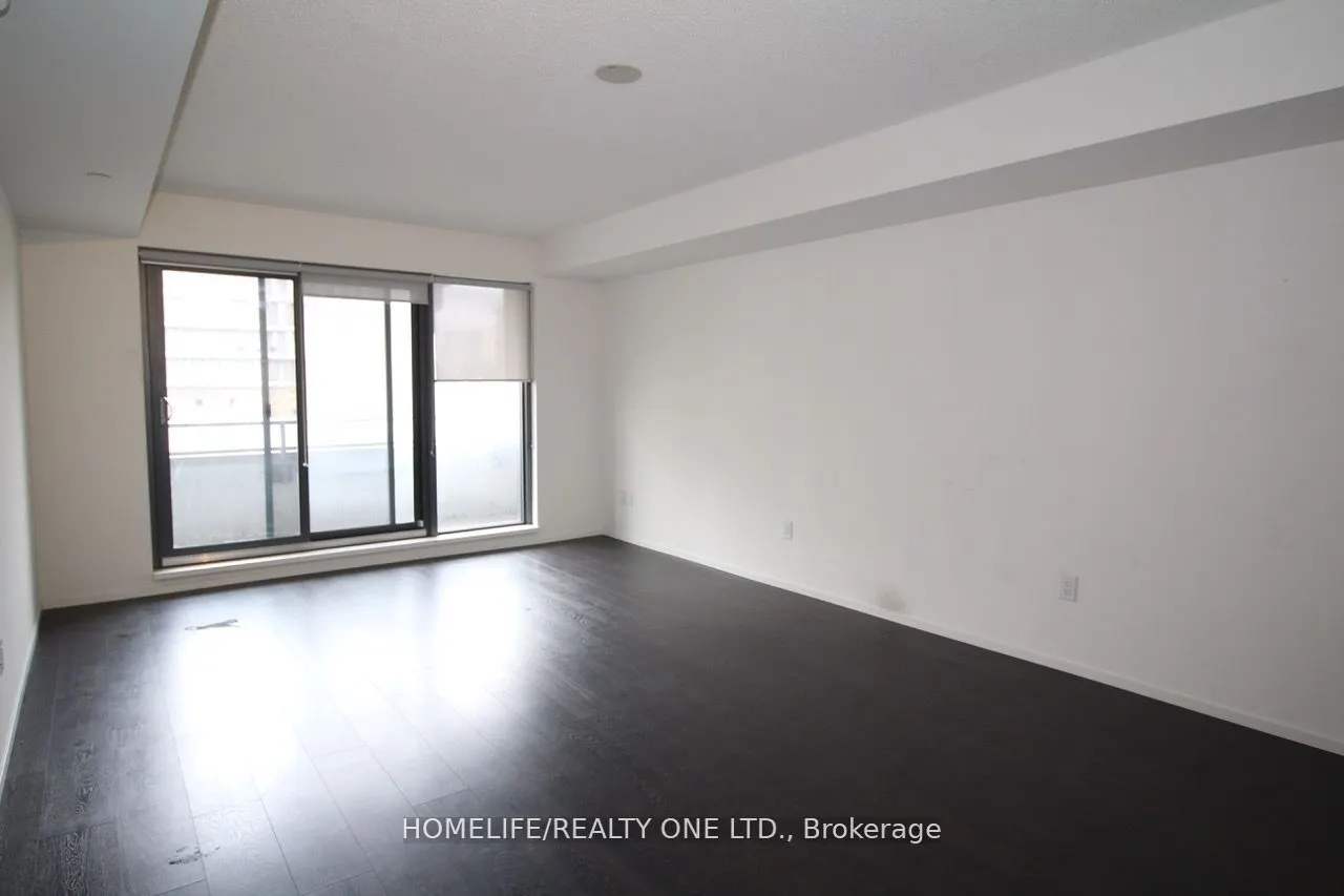 159 Dundas Street E, #614