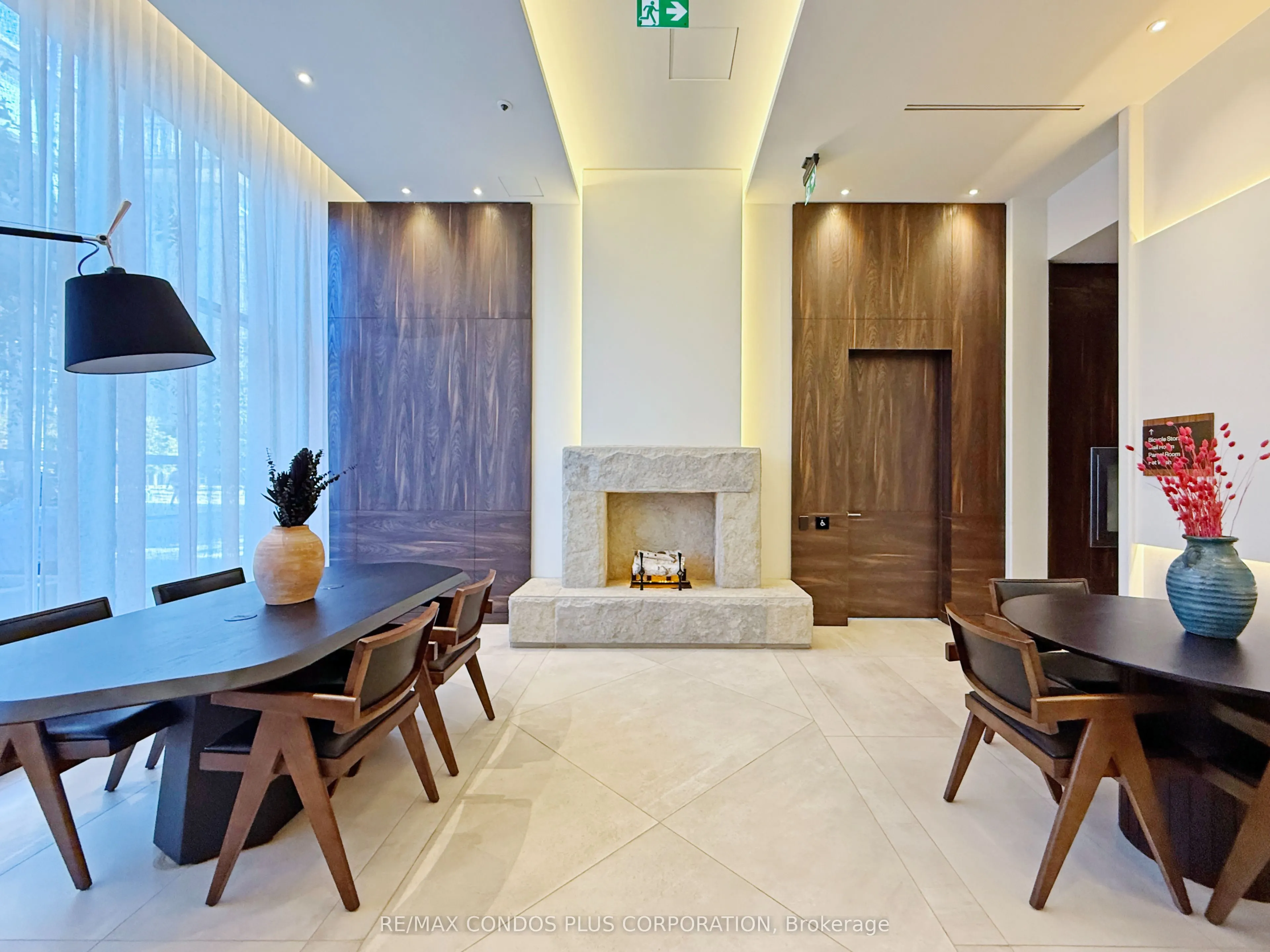 425 Front Street E, #304