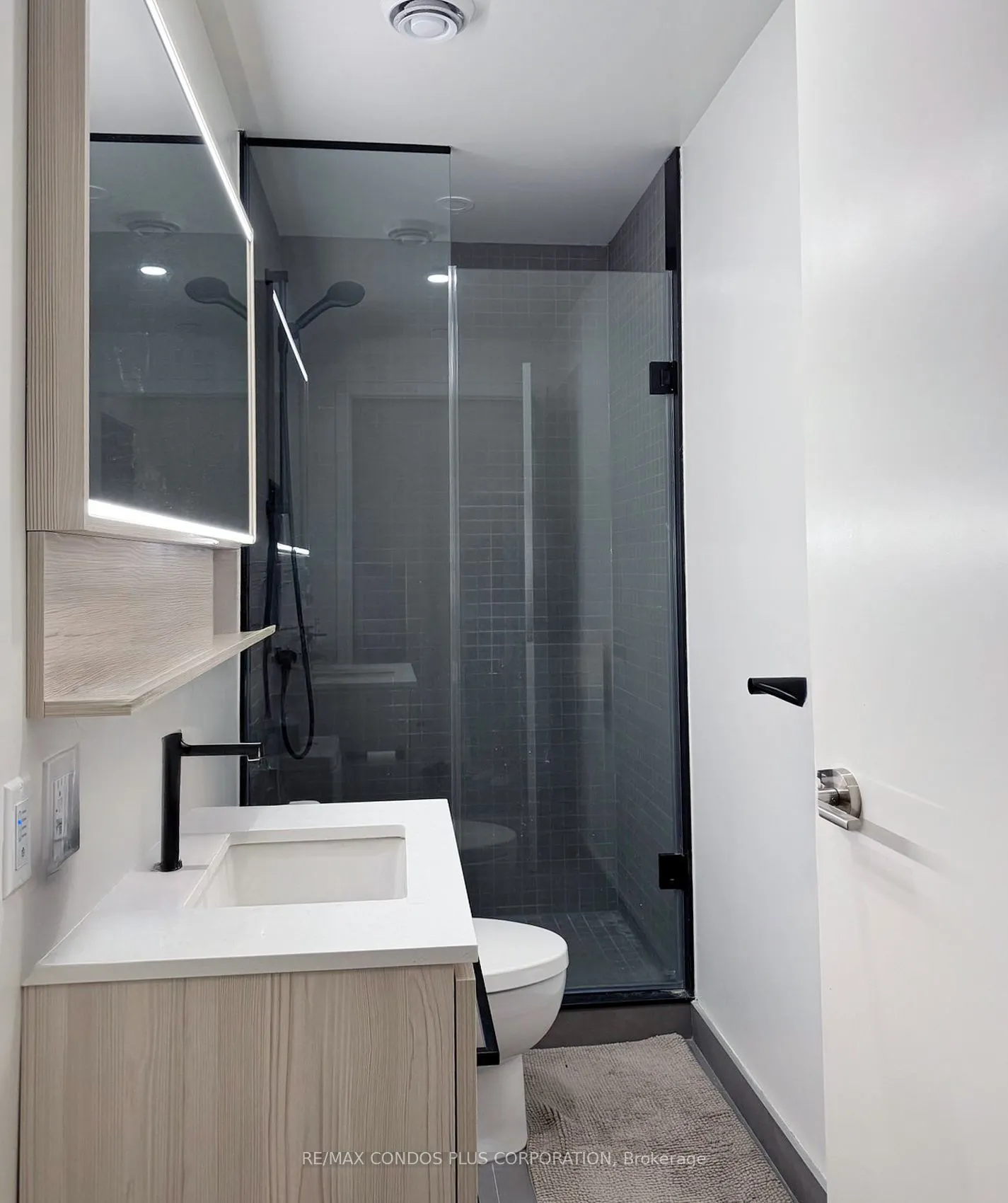 425 Front Street E, #304