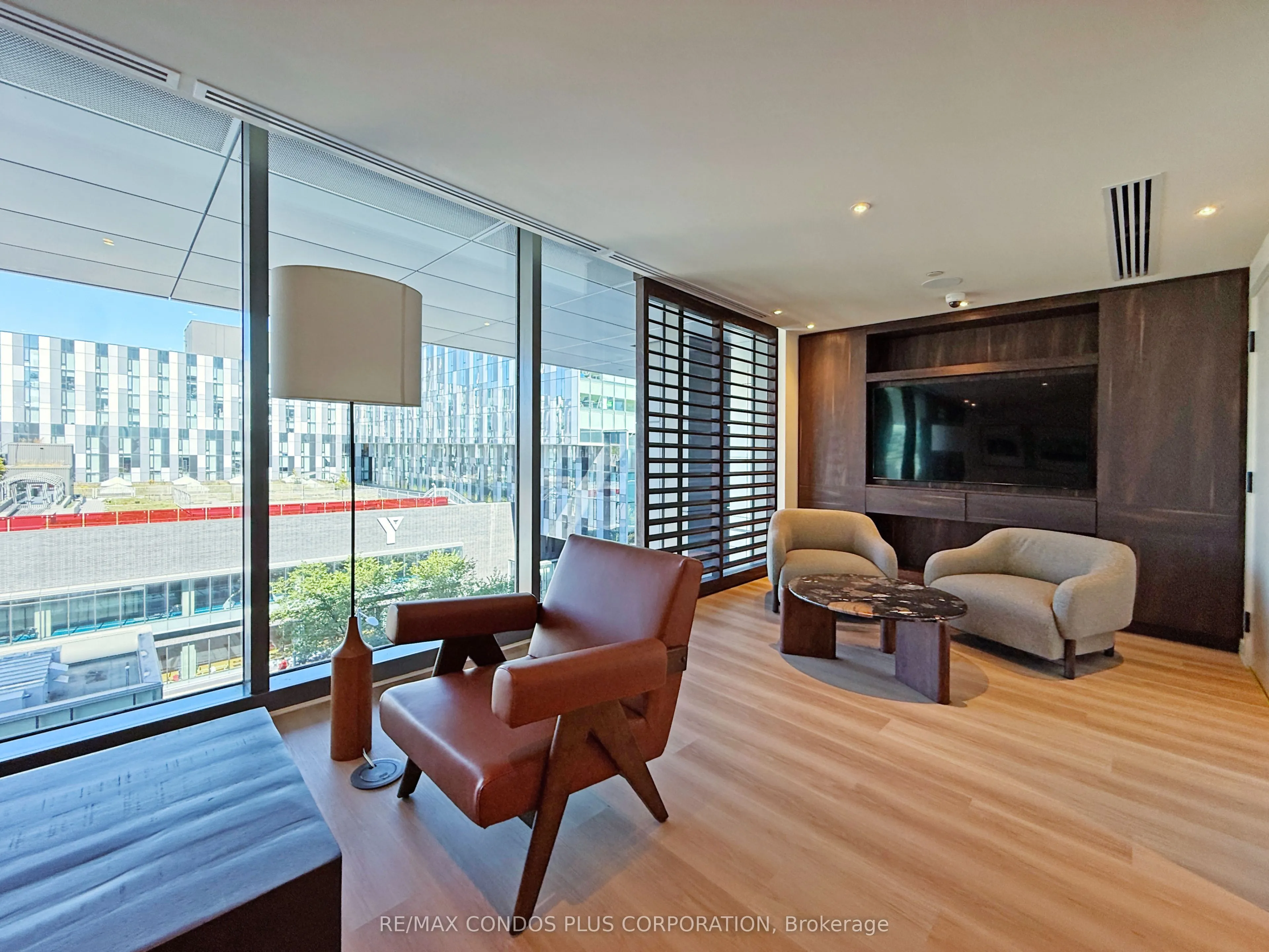425 Front Street E, #304