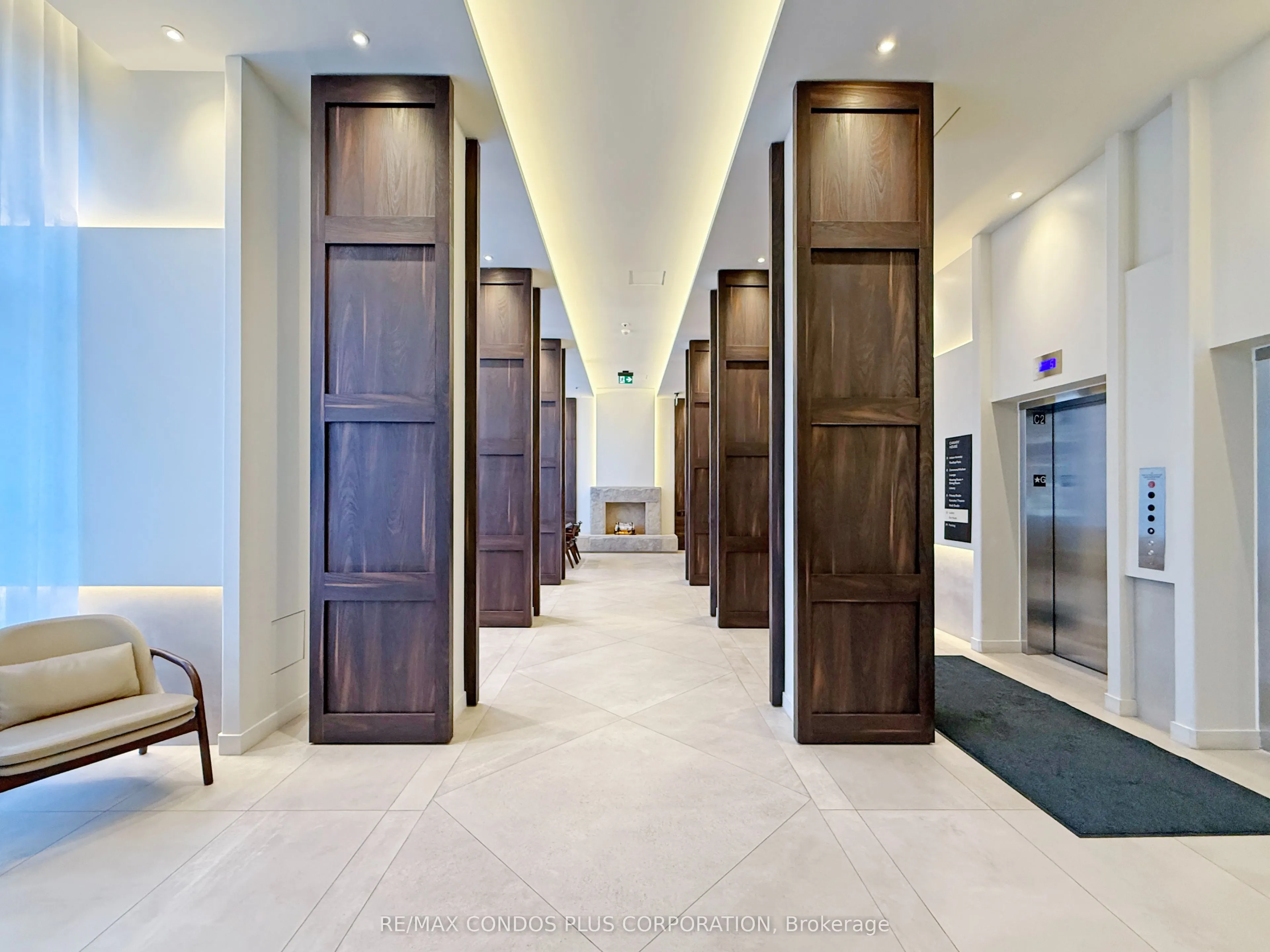425 Front Street E, #304
