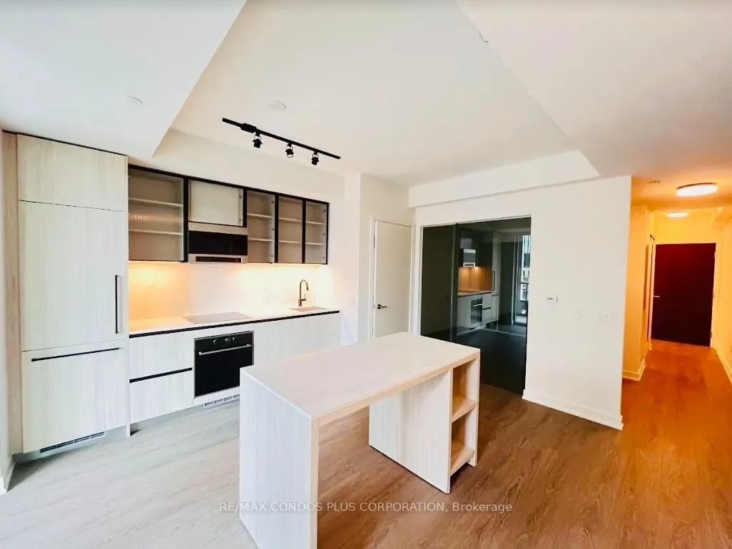 425 Front Street E, #304