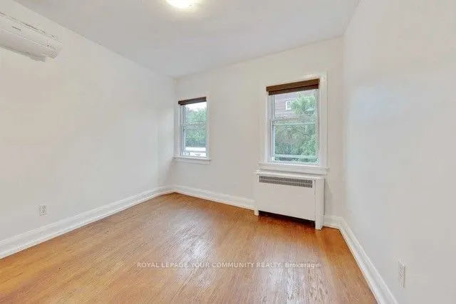 864 Millwood Road N, #2nd Floor