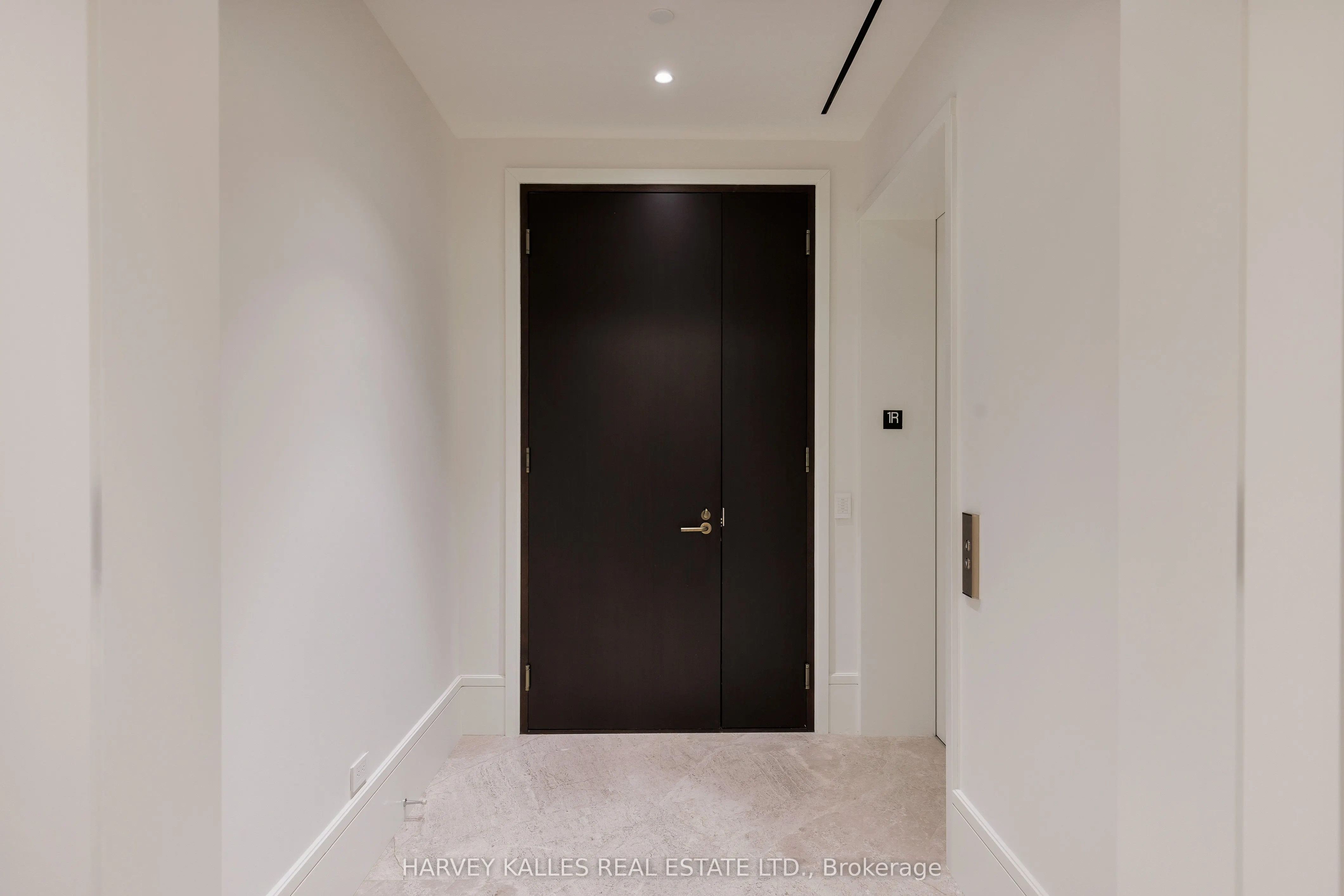 7 Dale Avenue