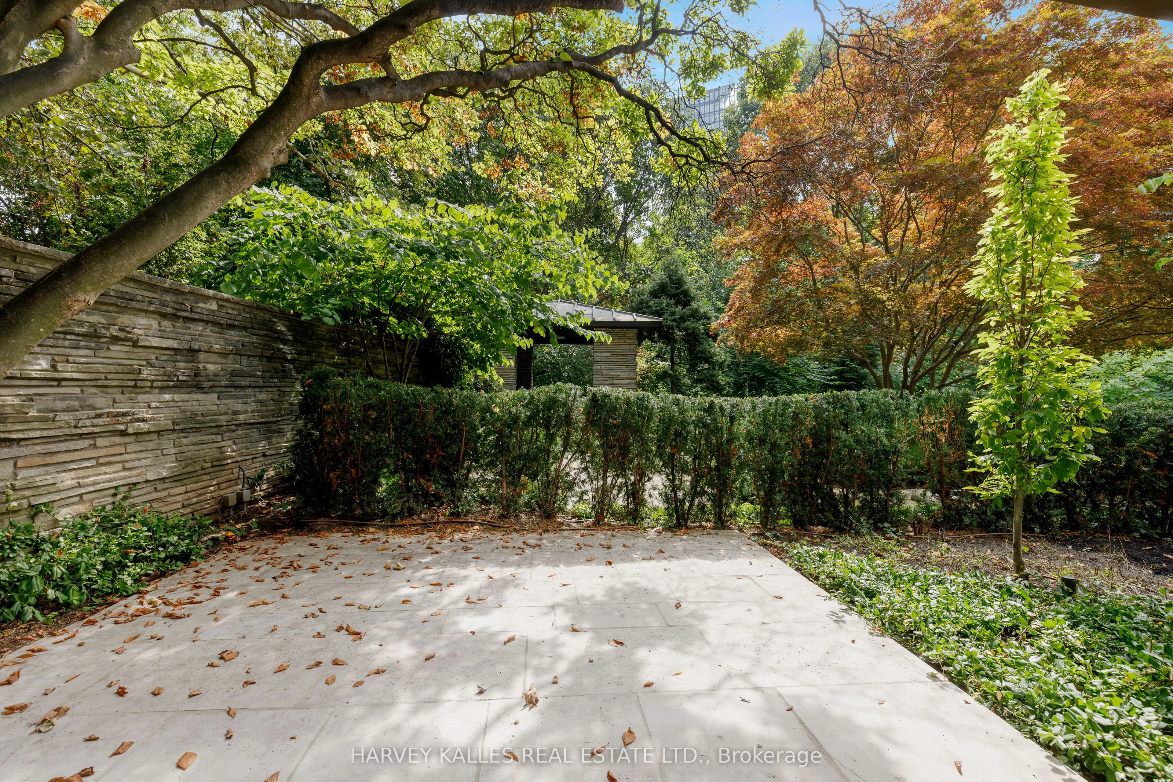 7 Dale Avenue