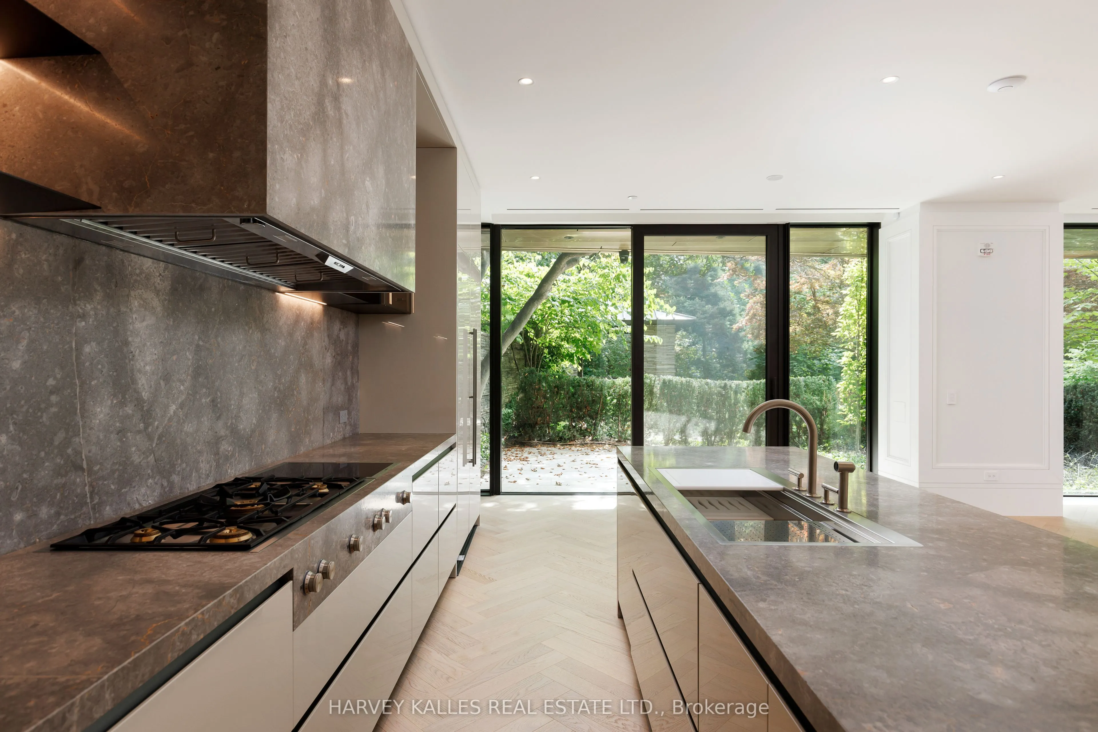 7 Dale Avenue