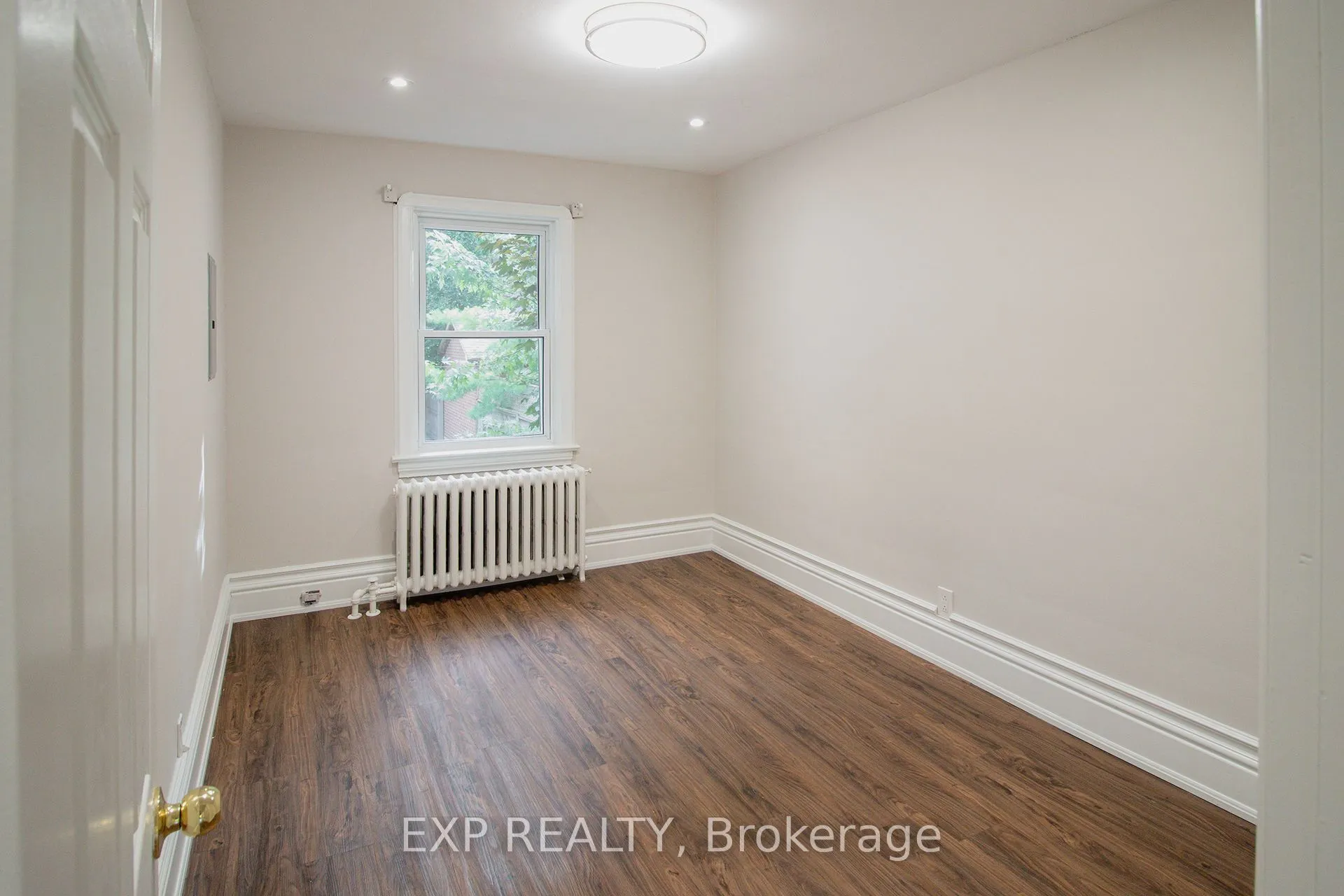 875 Millwood Road, #2B