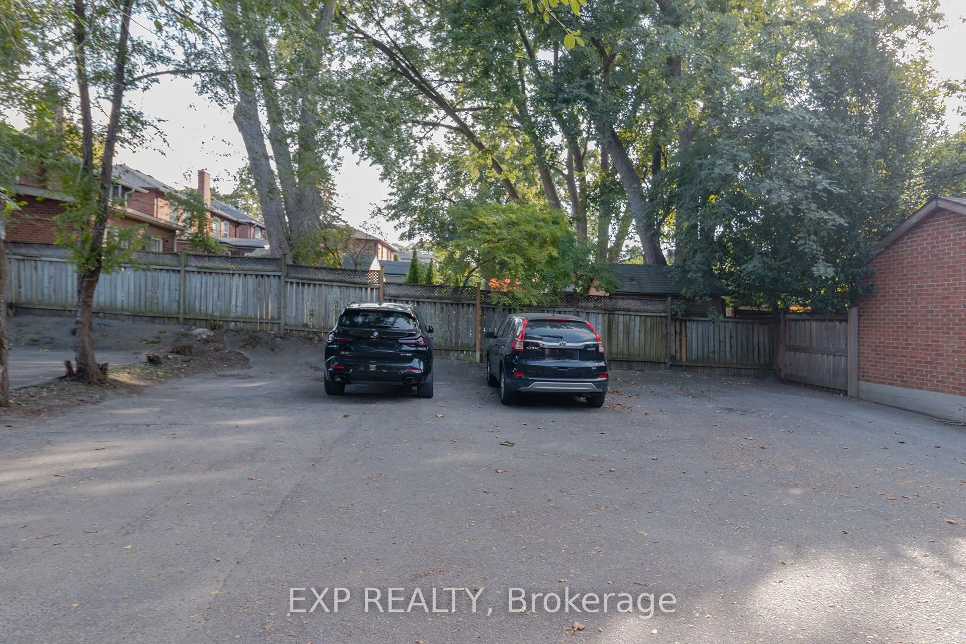 875 Millwood Road, #2B