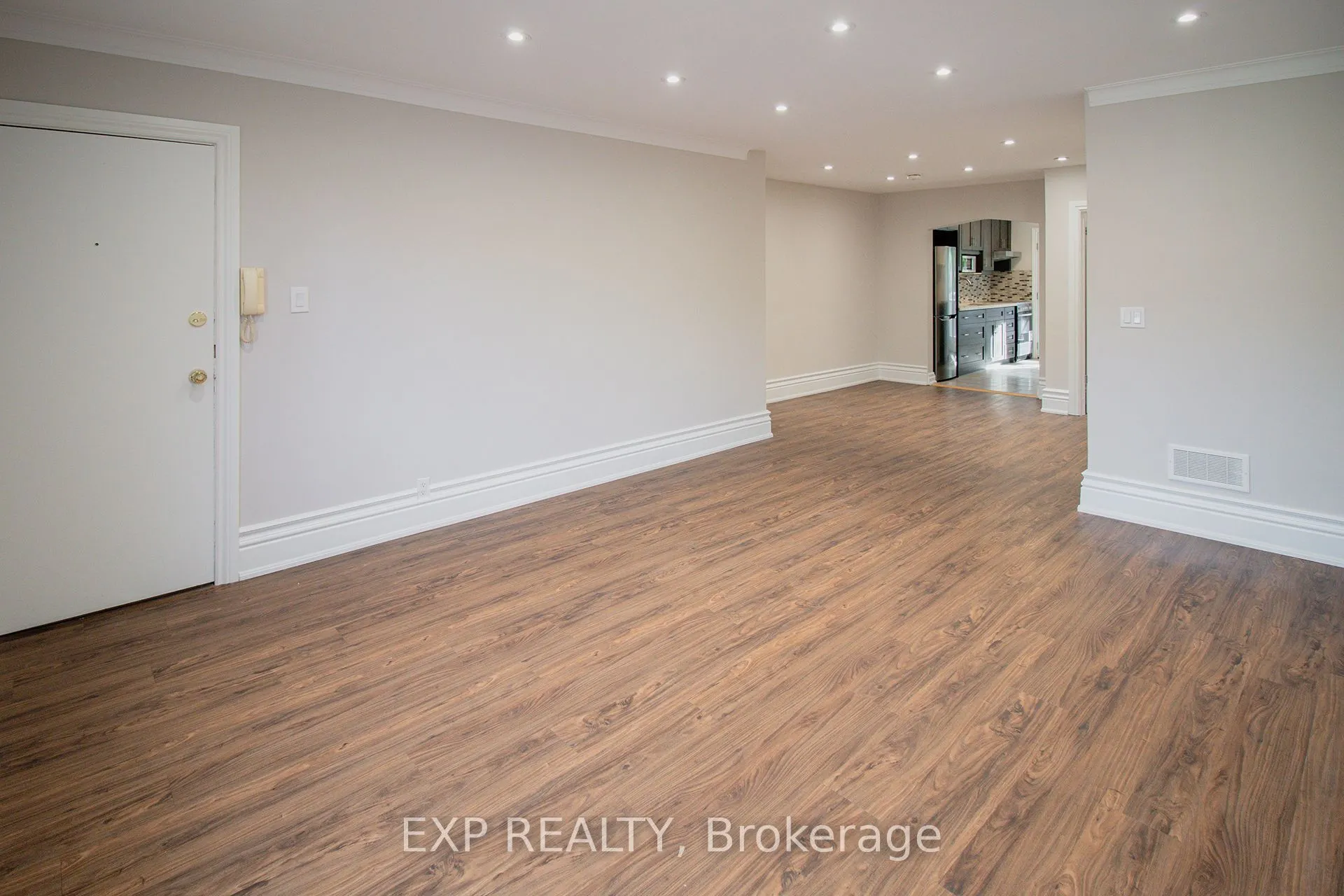 875 Millwood Road, #2B