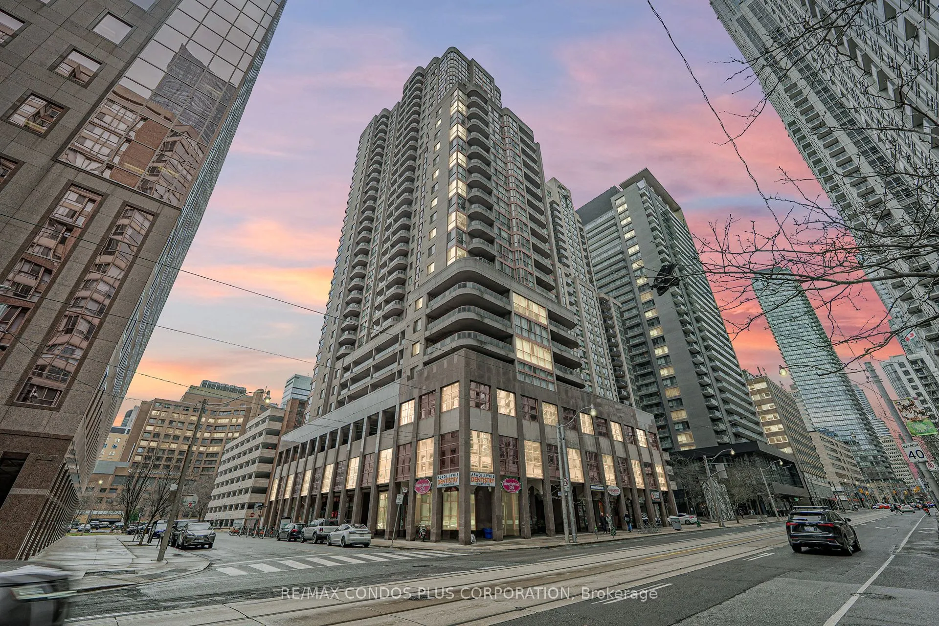 736 Bay Street, #1810