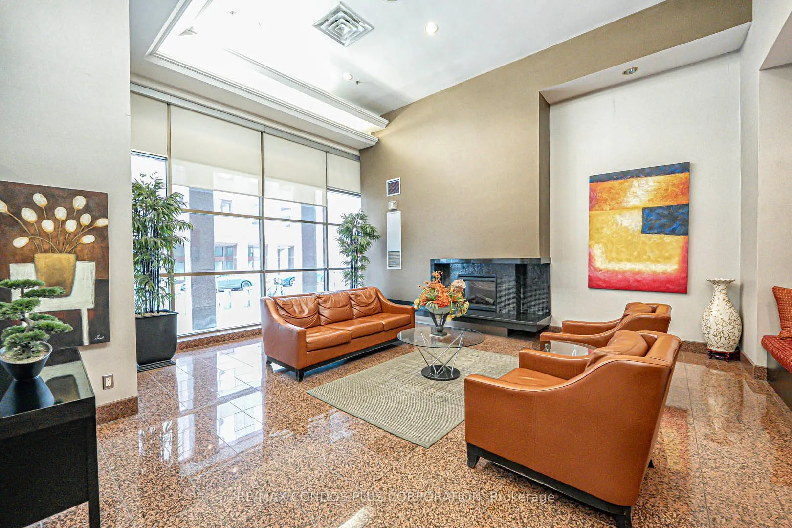 736 Bay Street, #1810