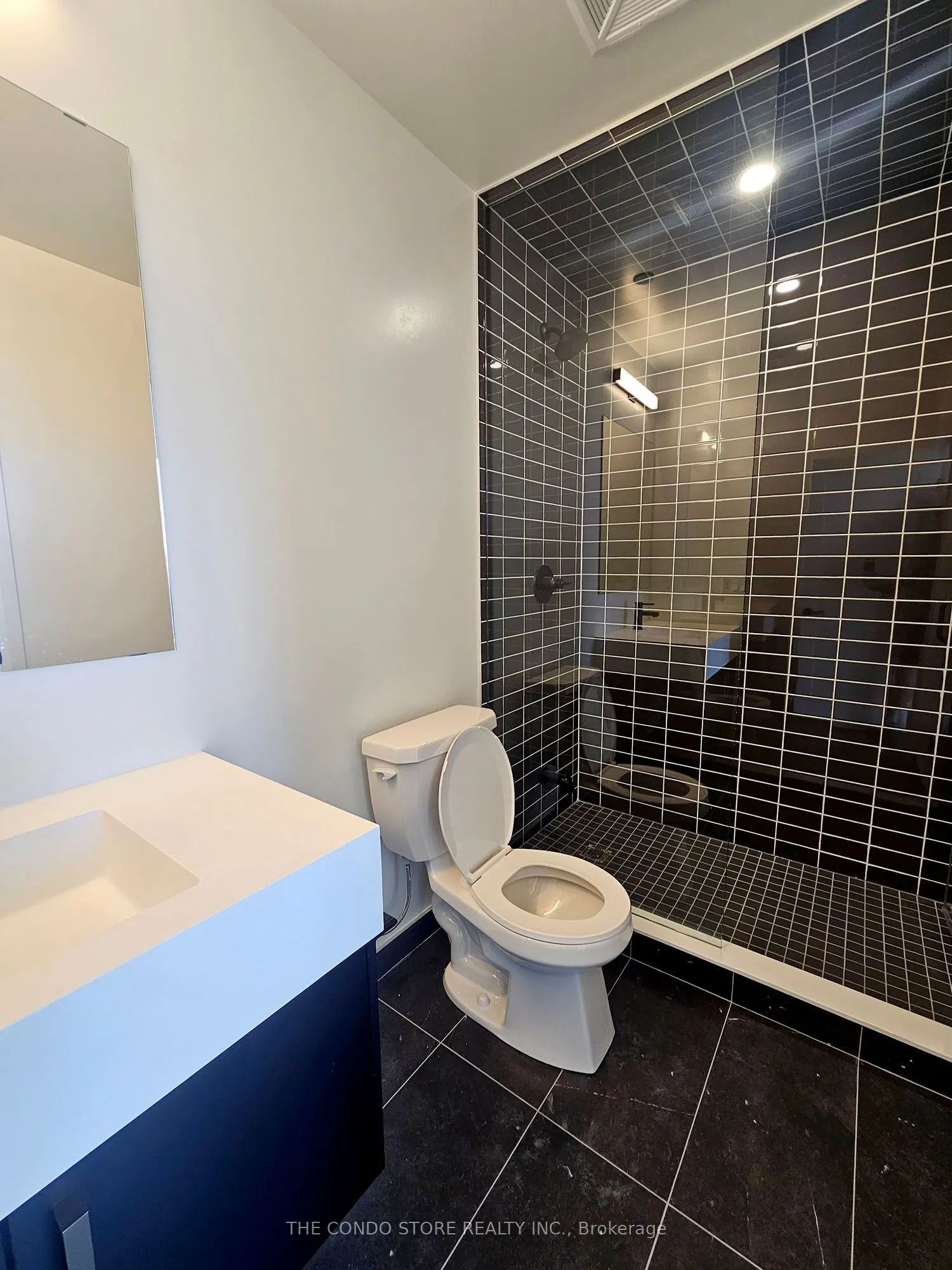 280 Dundas Street W, #3010