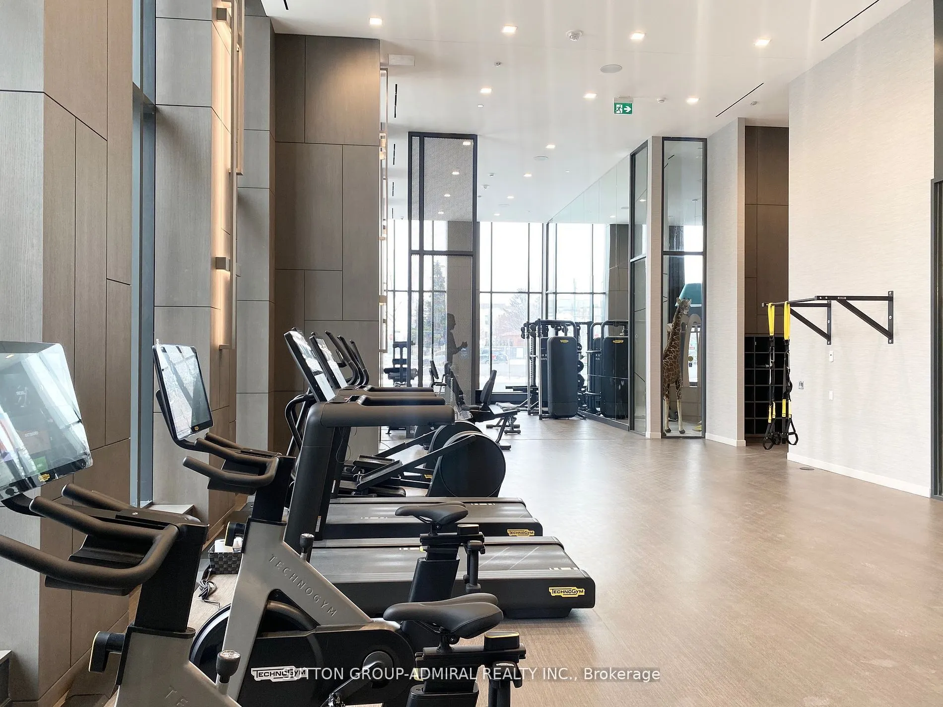 15 Holmes Avenue, #3101