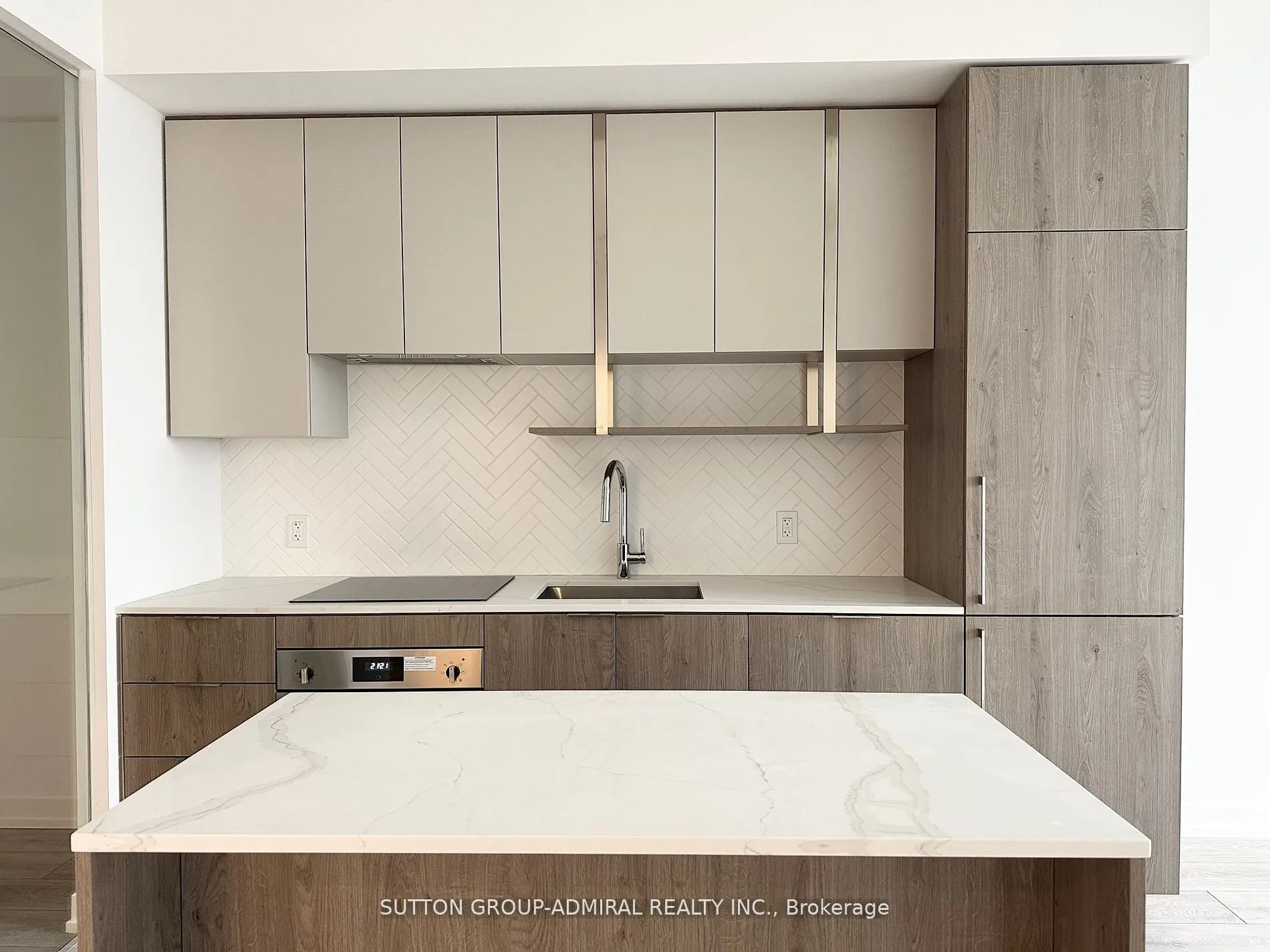 15 Holmes Avenue, #3101