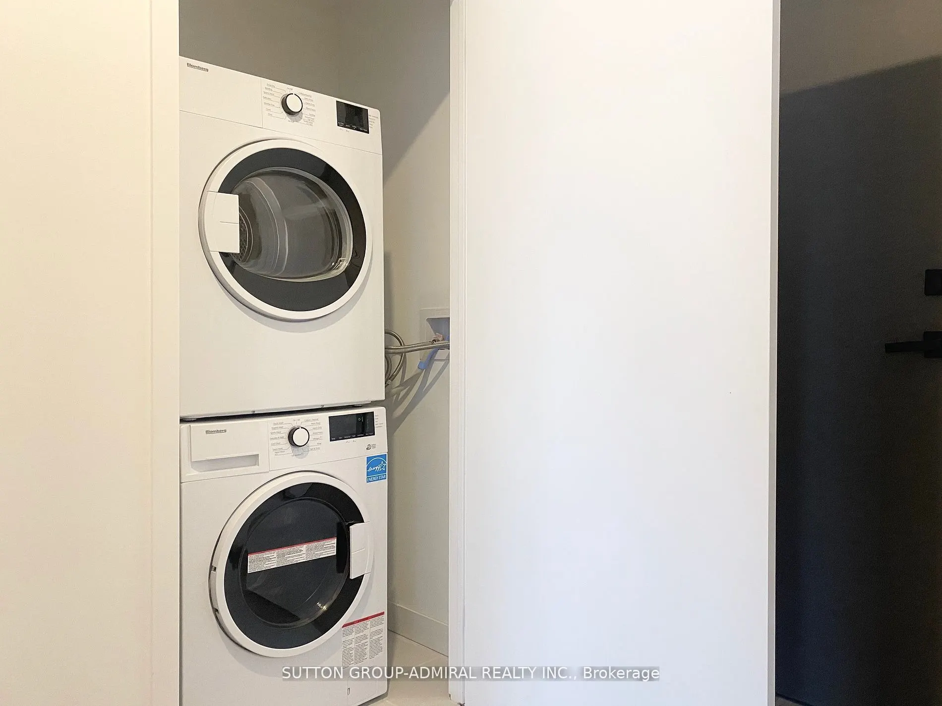 15 Holmes Avenue, #3101