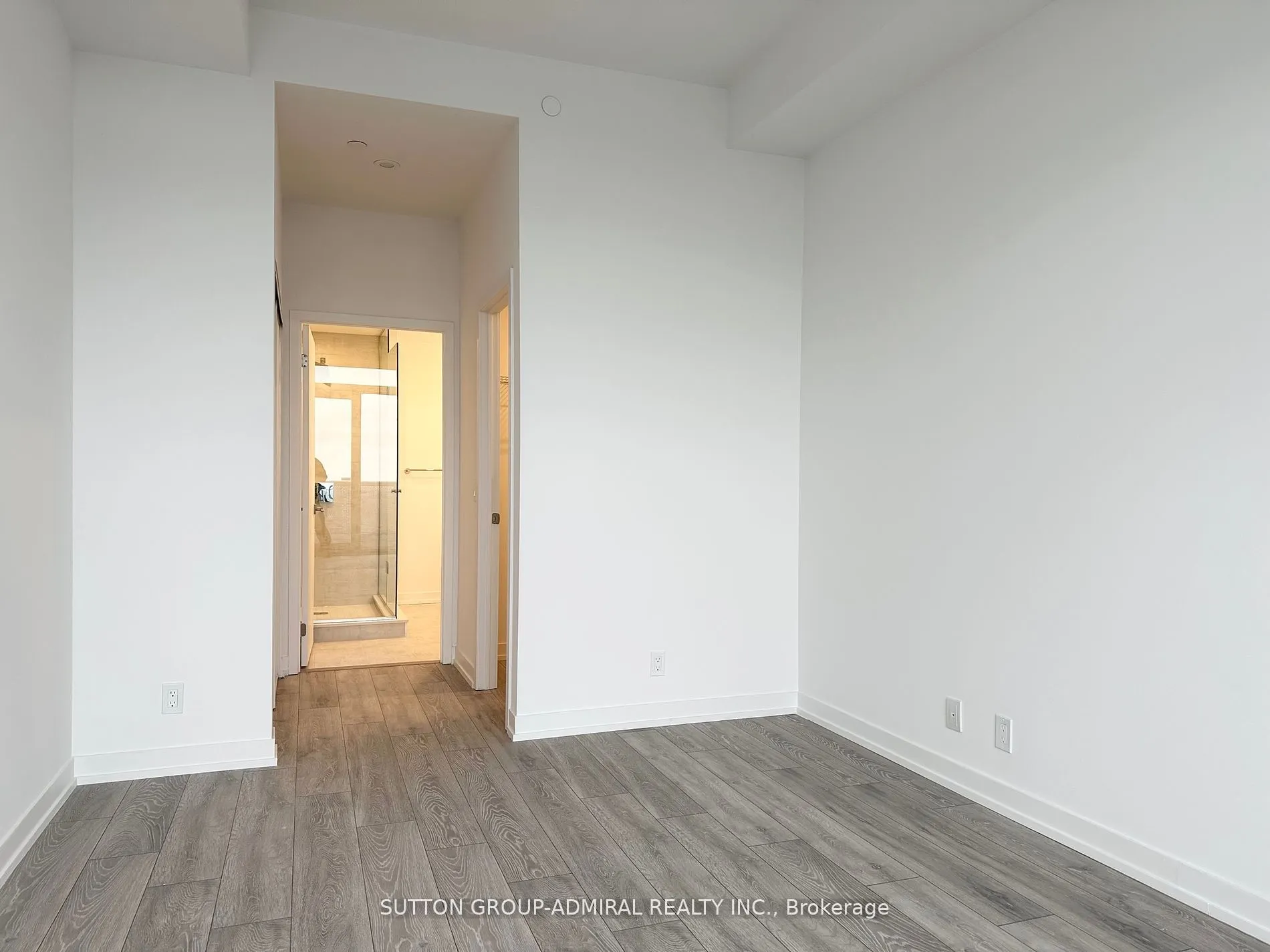 15 Holmes Avenue, #3101