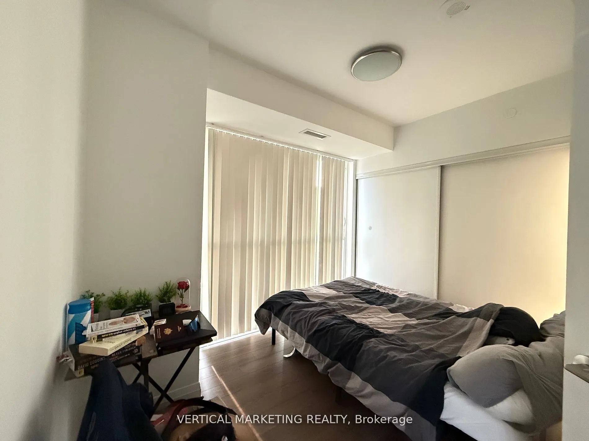77 Mutual Street, #2404