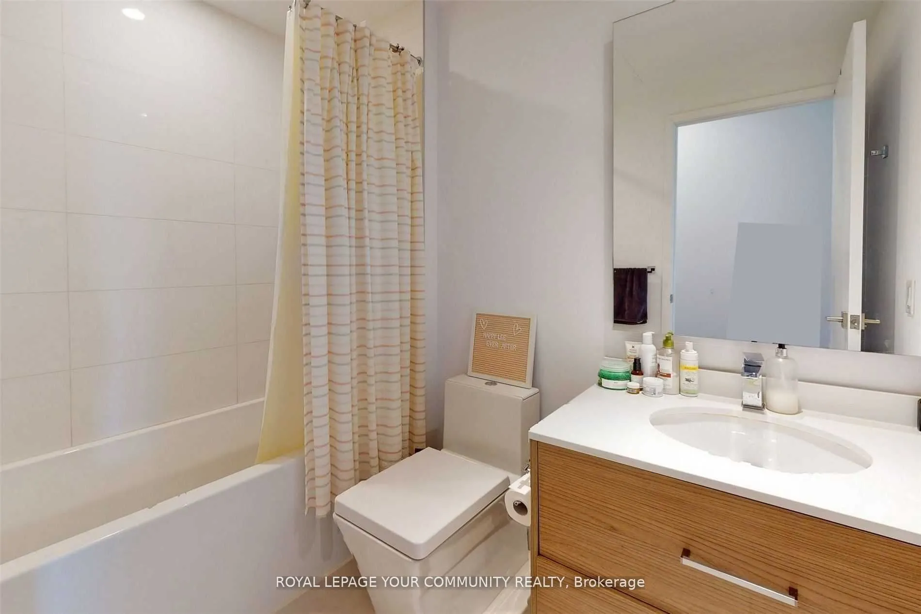 488 University Ave Avenue, #4803