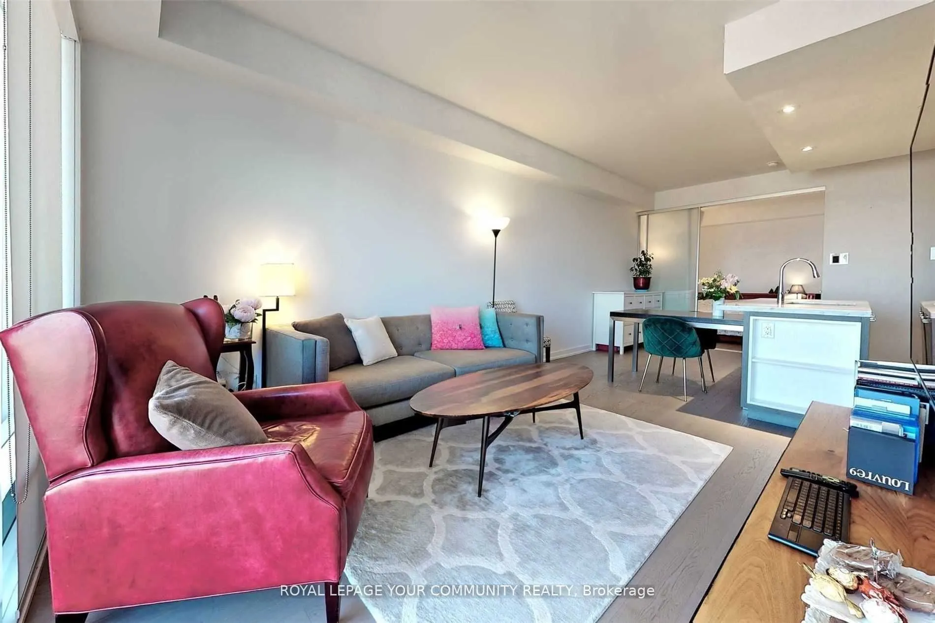 488 University Ave Avenue, #4803