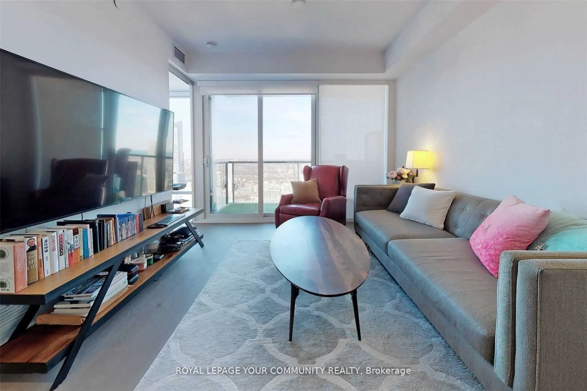 488 University Ave Avenue, #4803