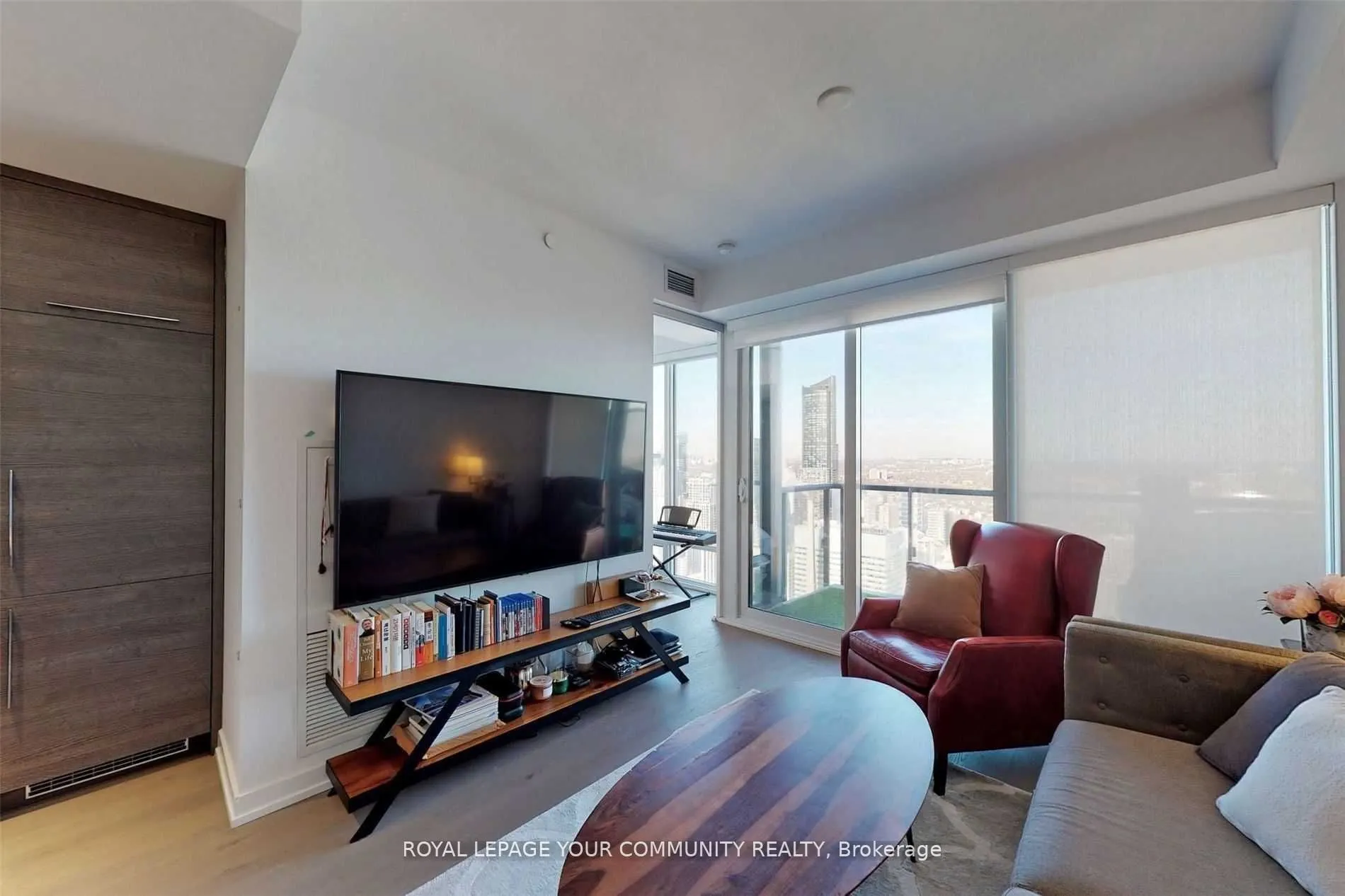488 University Ave Avenue, #4803