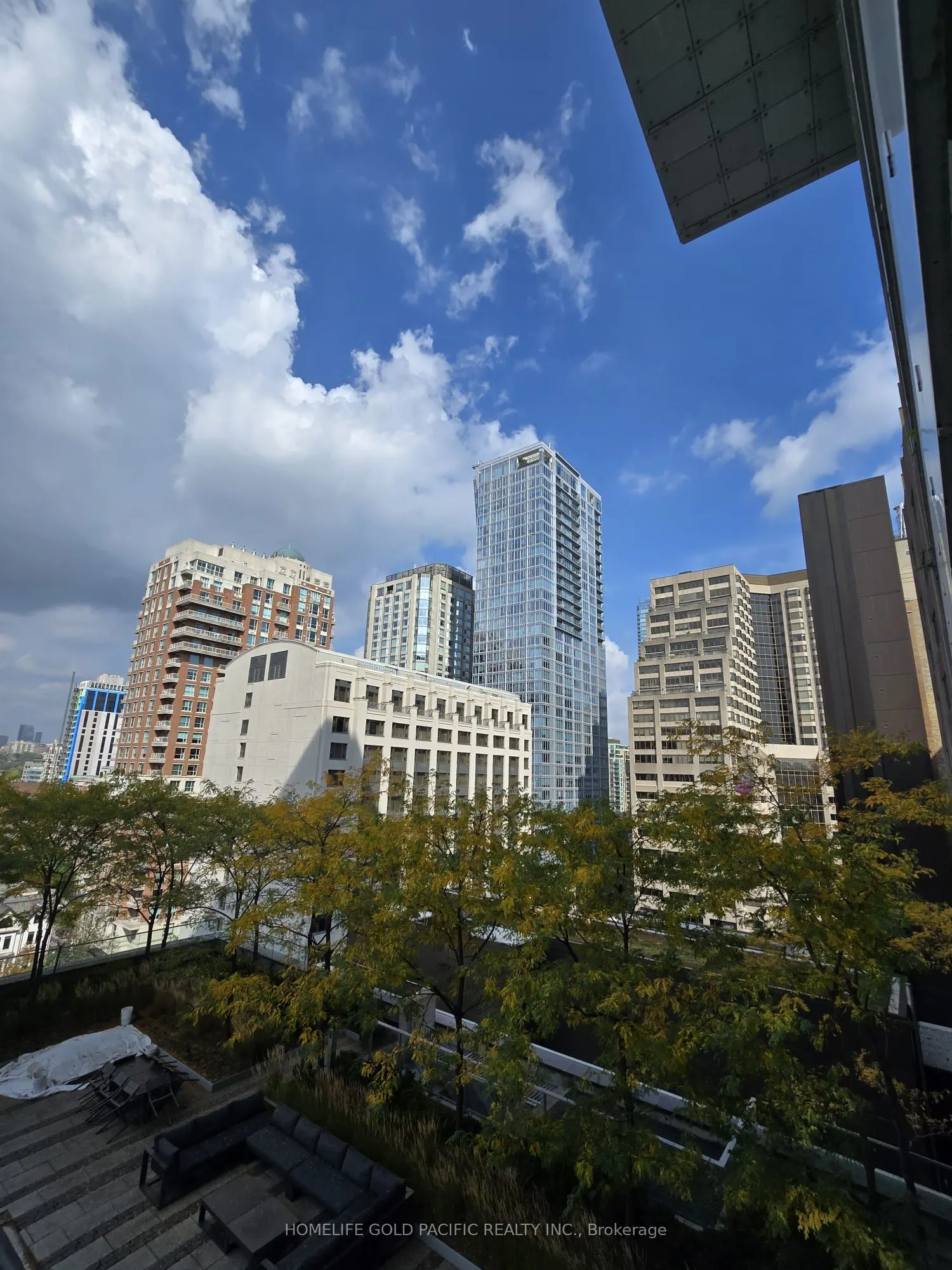200 Bloor Street W, #1108