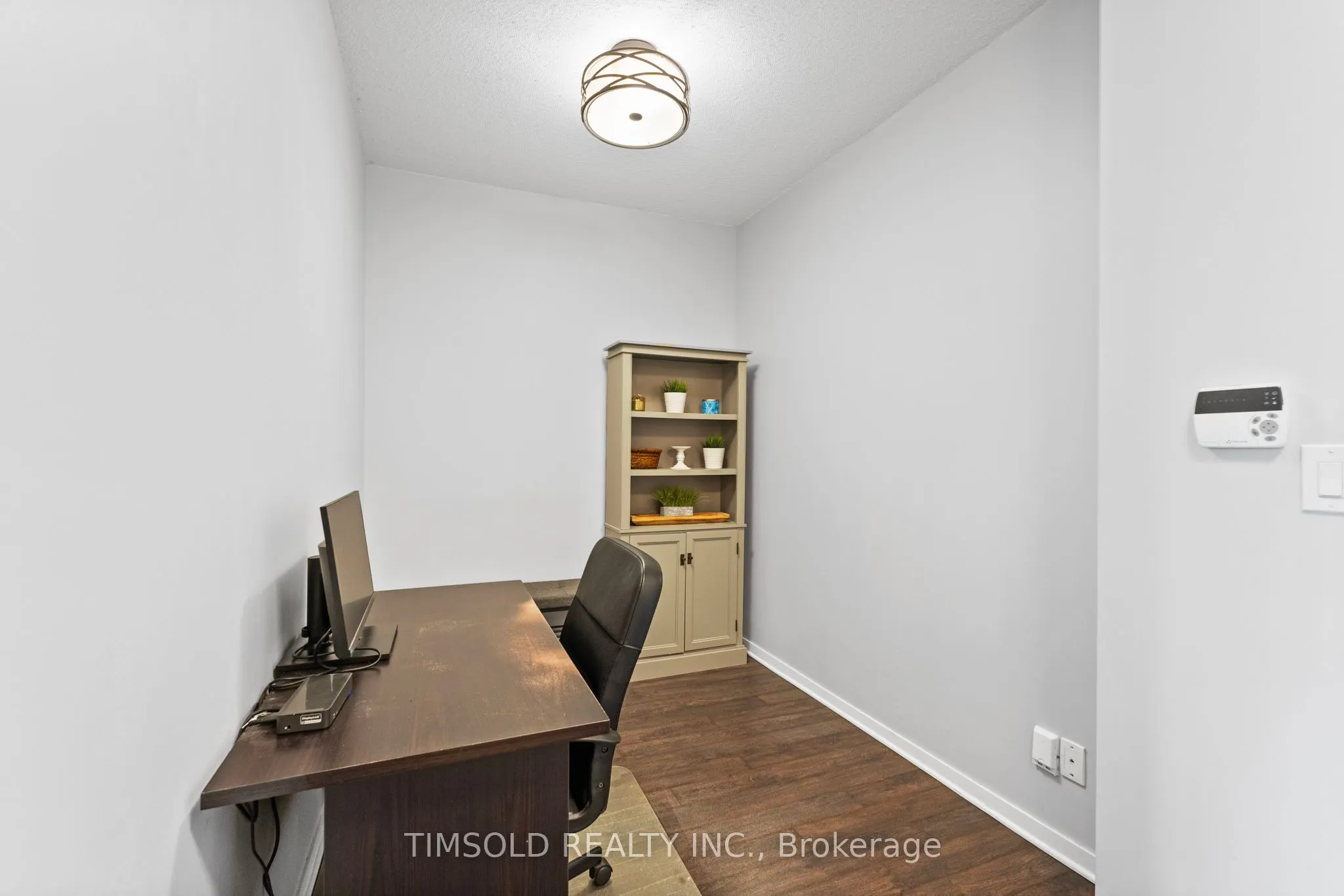 120 Dallimore Circle, #102