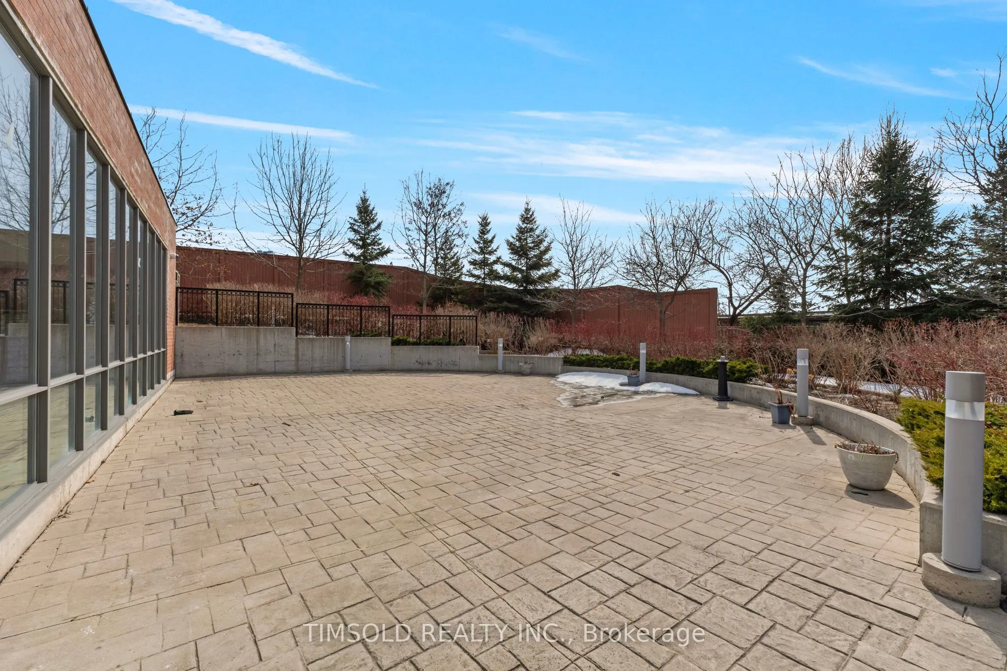 120 Dallimore Circle, #102