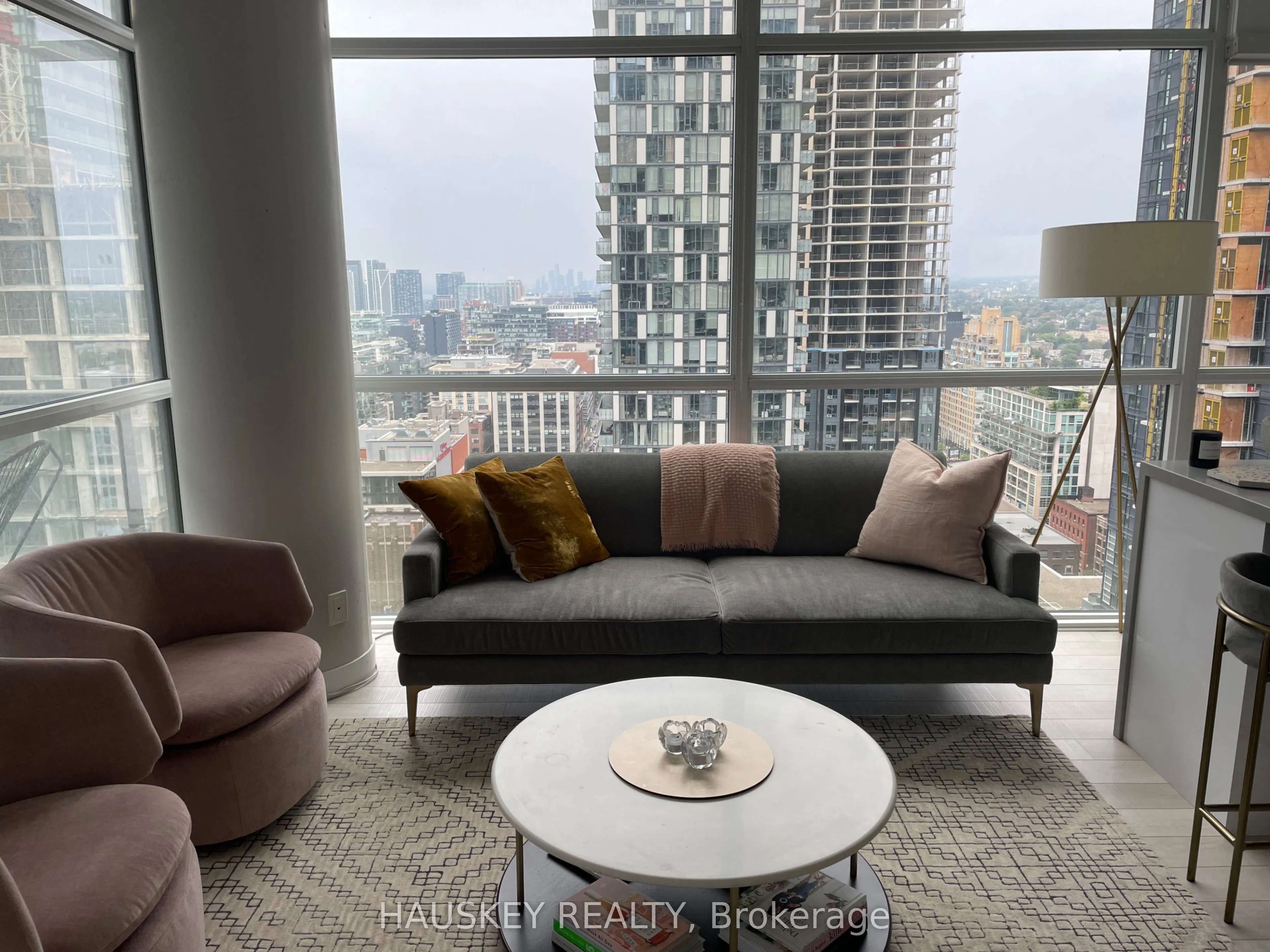 290 Adelaide Street W, #2511