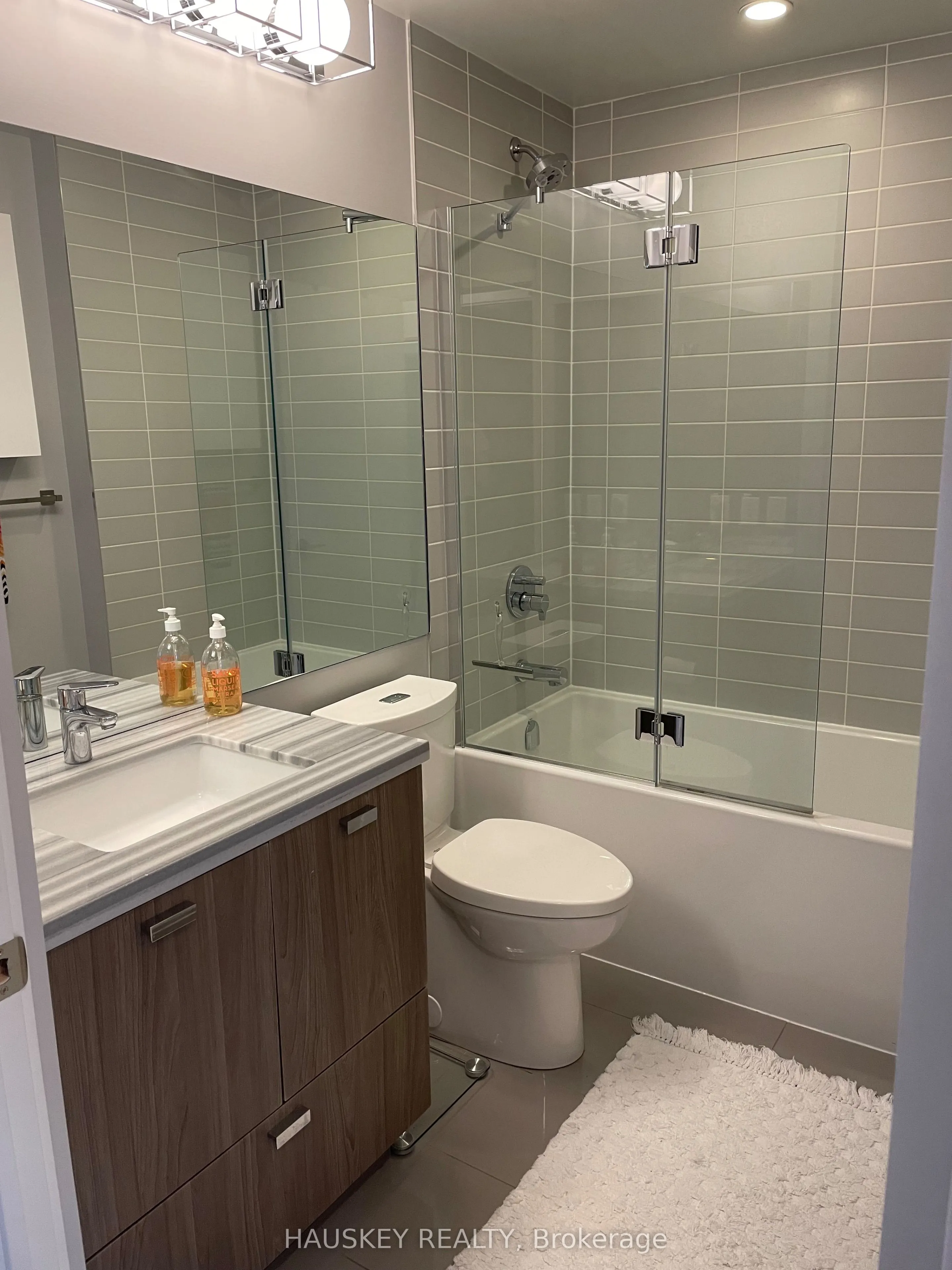 290 Adelaide Street W, #2511