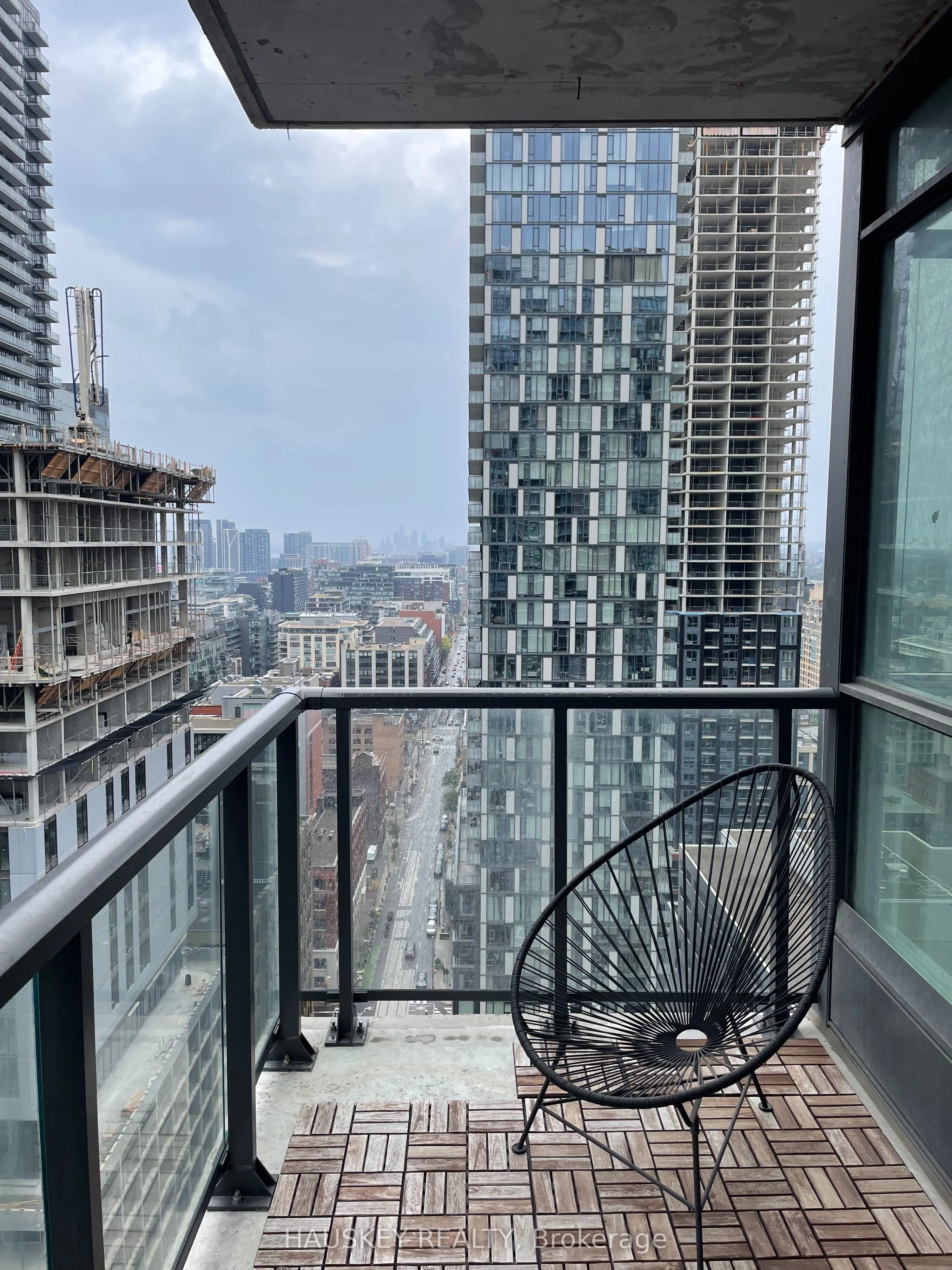 290 Adelaide Street W, #2511