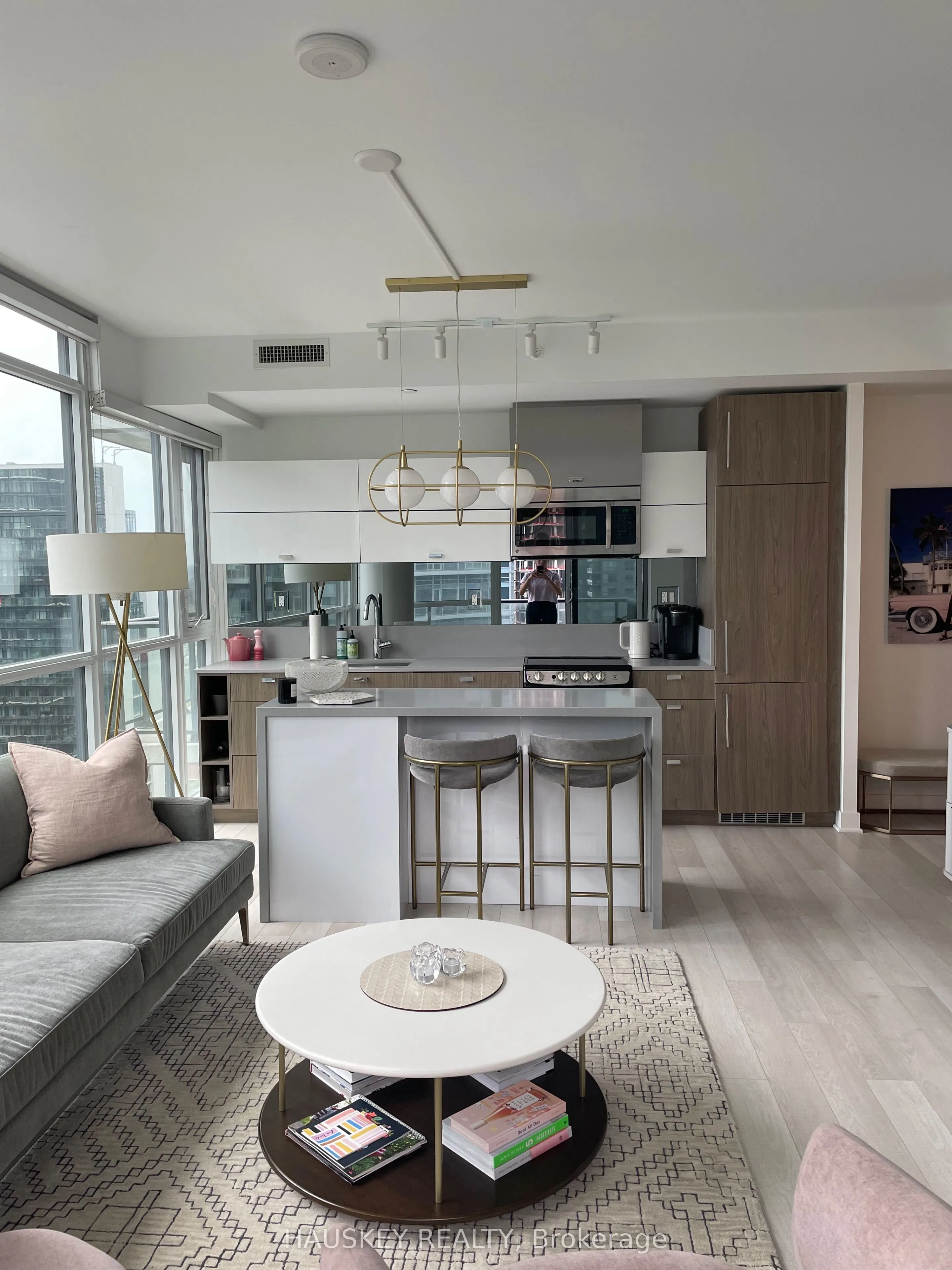 290 Adelaide Street W, #2511