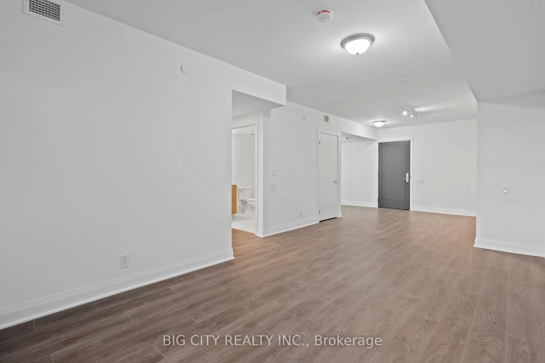 33 Frederick Todd Way, #332