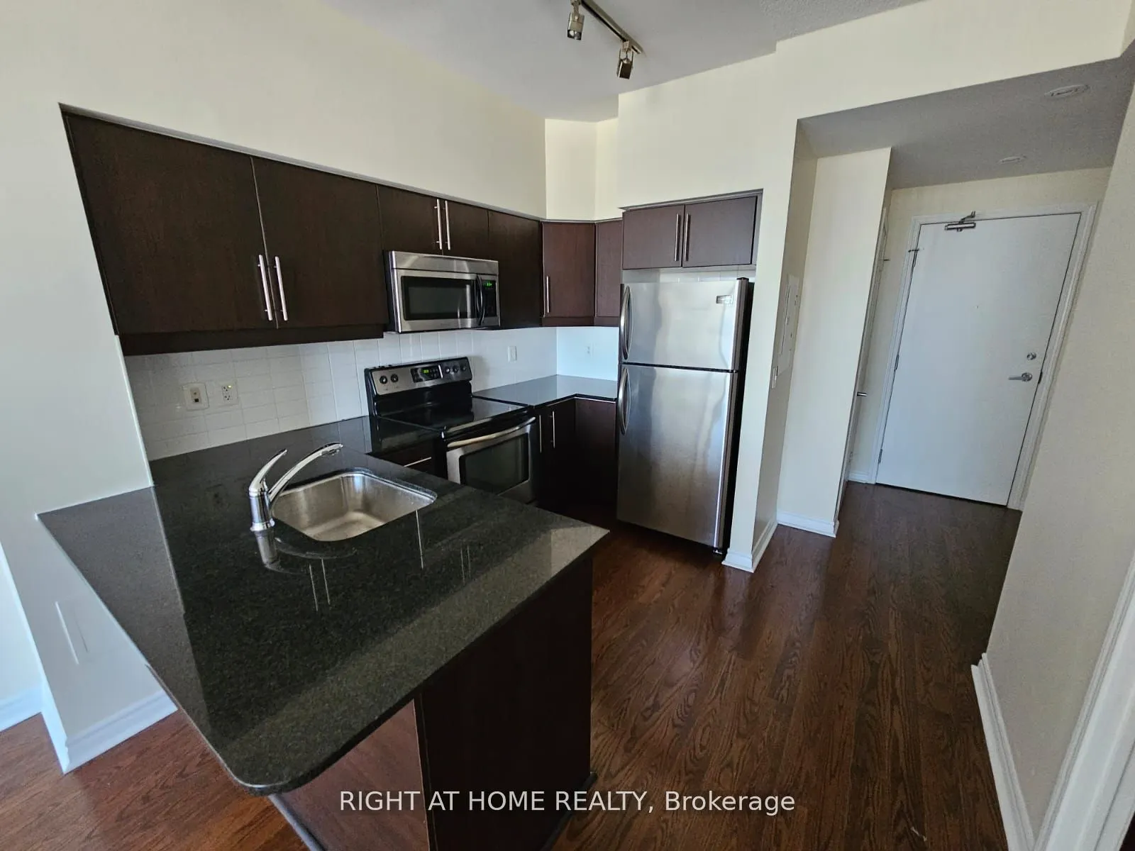 2885 Bayview Avenue, #1204