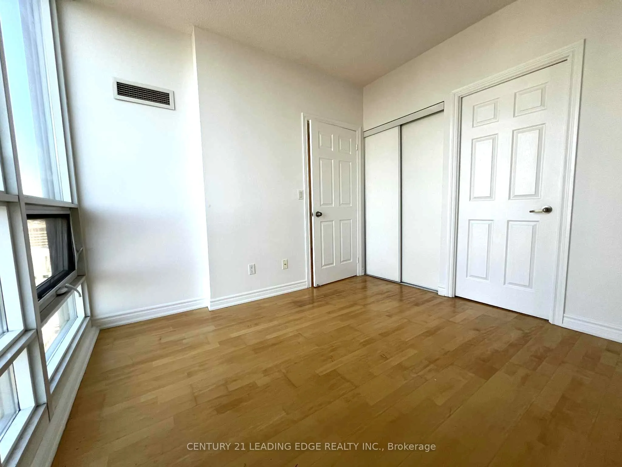 761 Bay Street, #3112