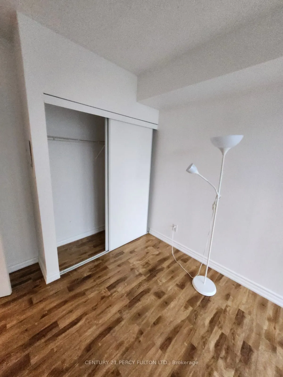 5508 Yonge Street, #206