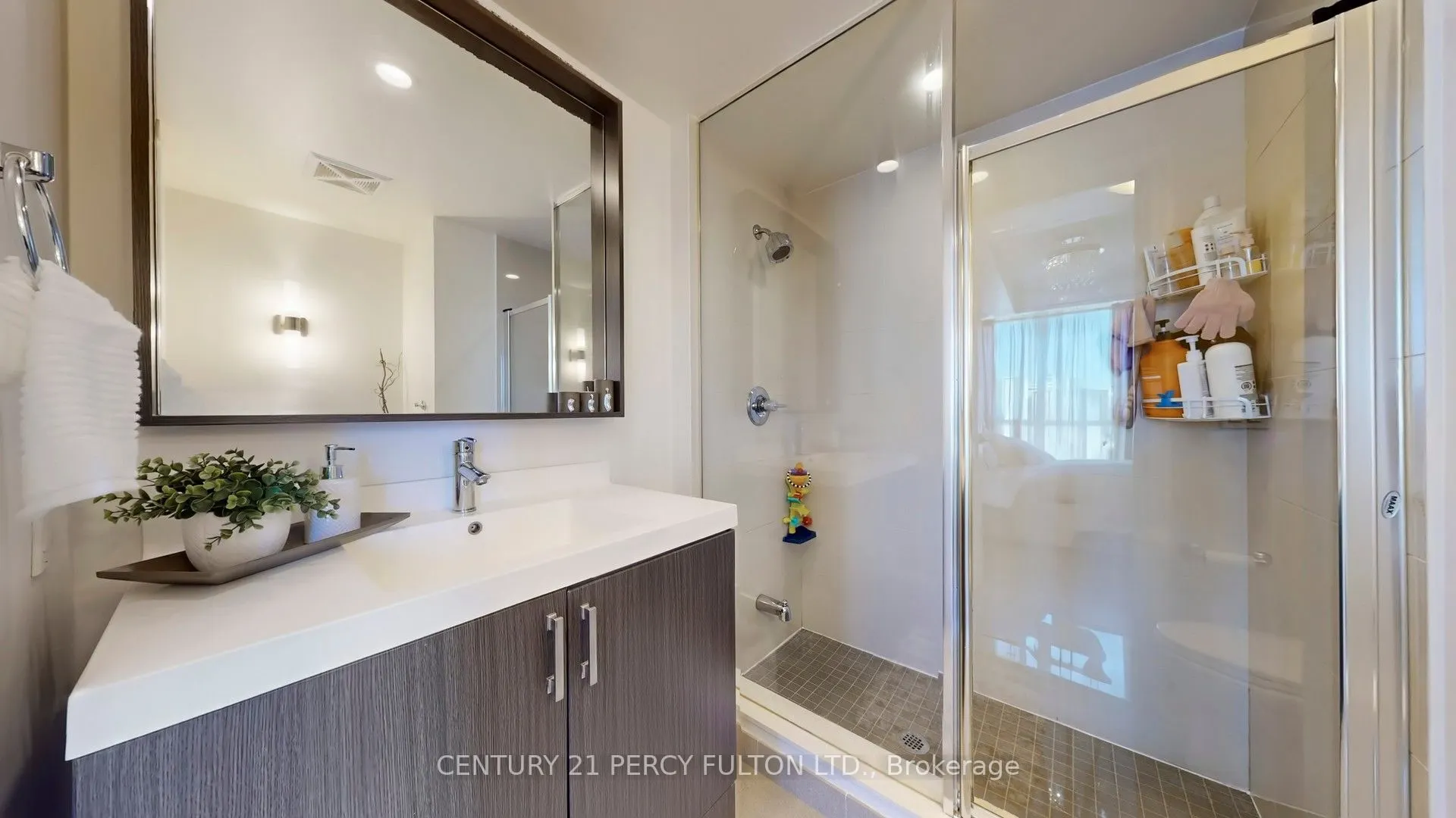 18 Graydon Hall Drive, #2405