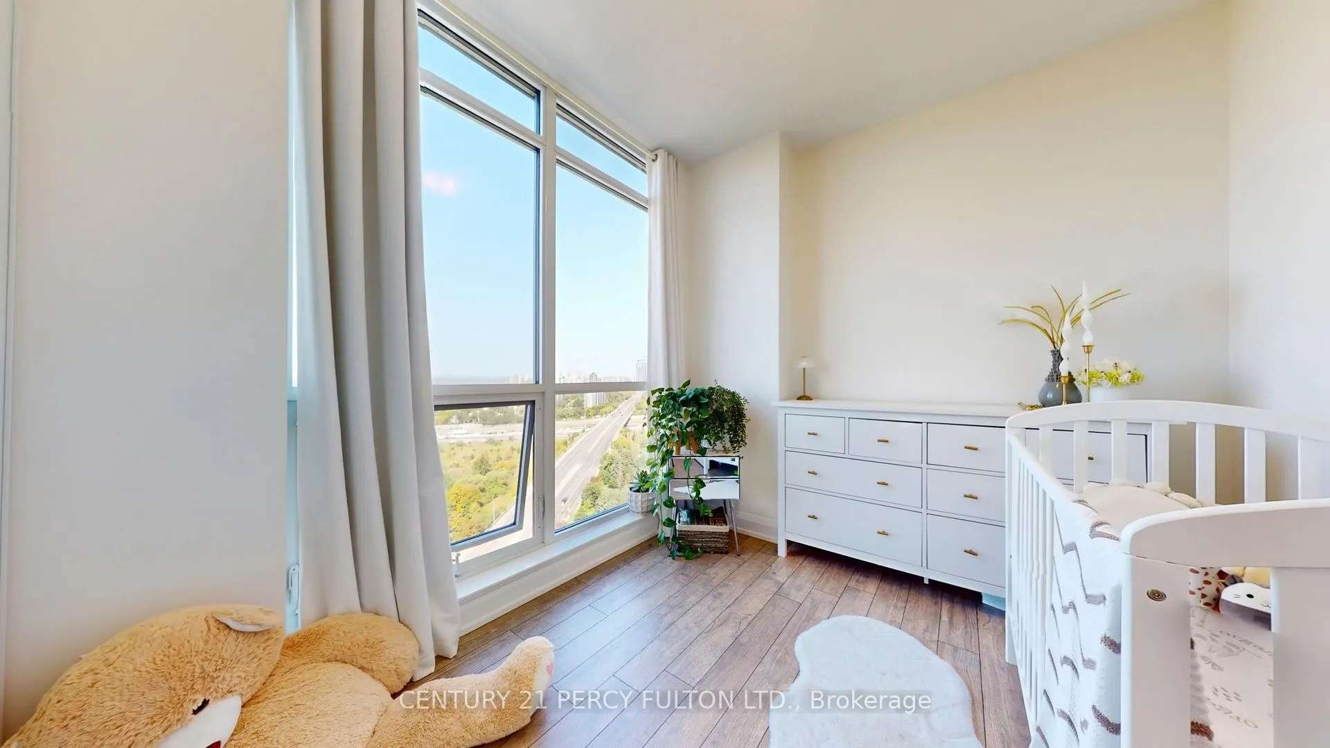 18 Graydon Hall Drive, #2405