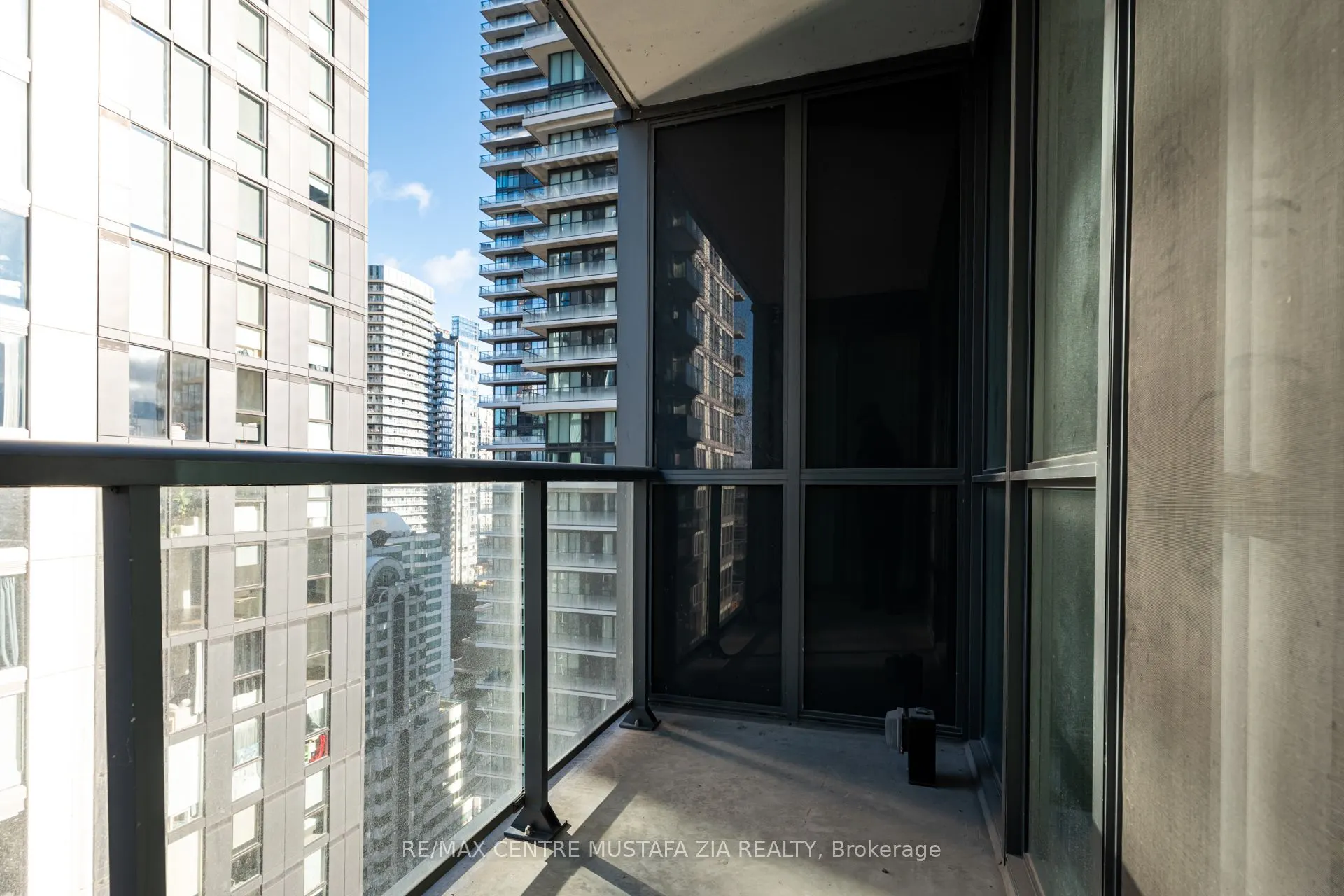 88 Blue Jays Way, #2501